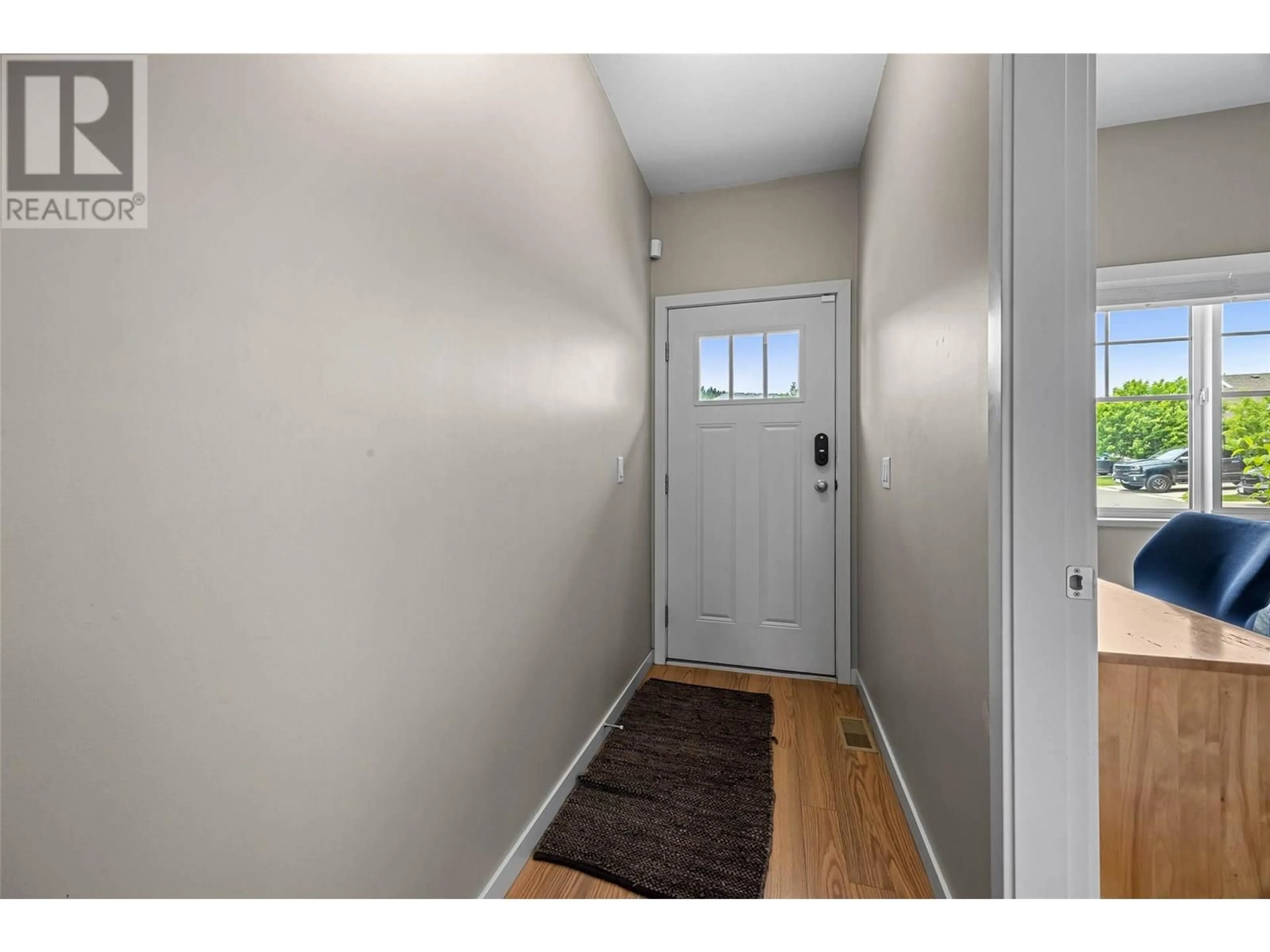 Indoor entryway for 11 - 1250 ABERDEEN DRIVE, Kamloops British Columbia V1S0C1