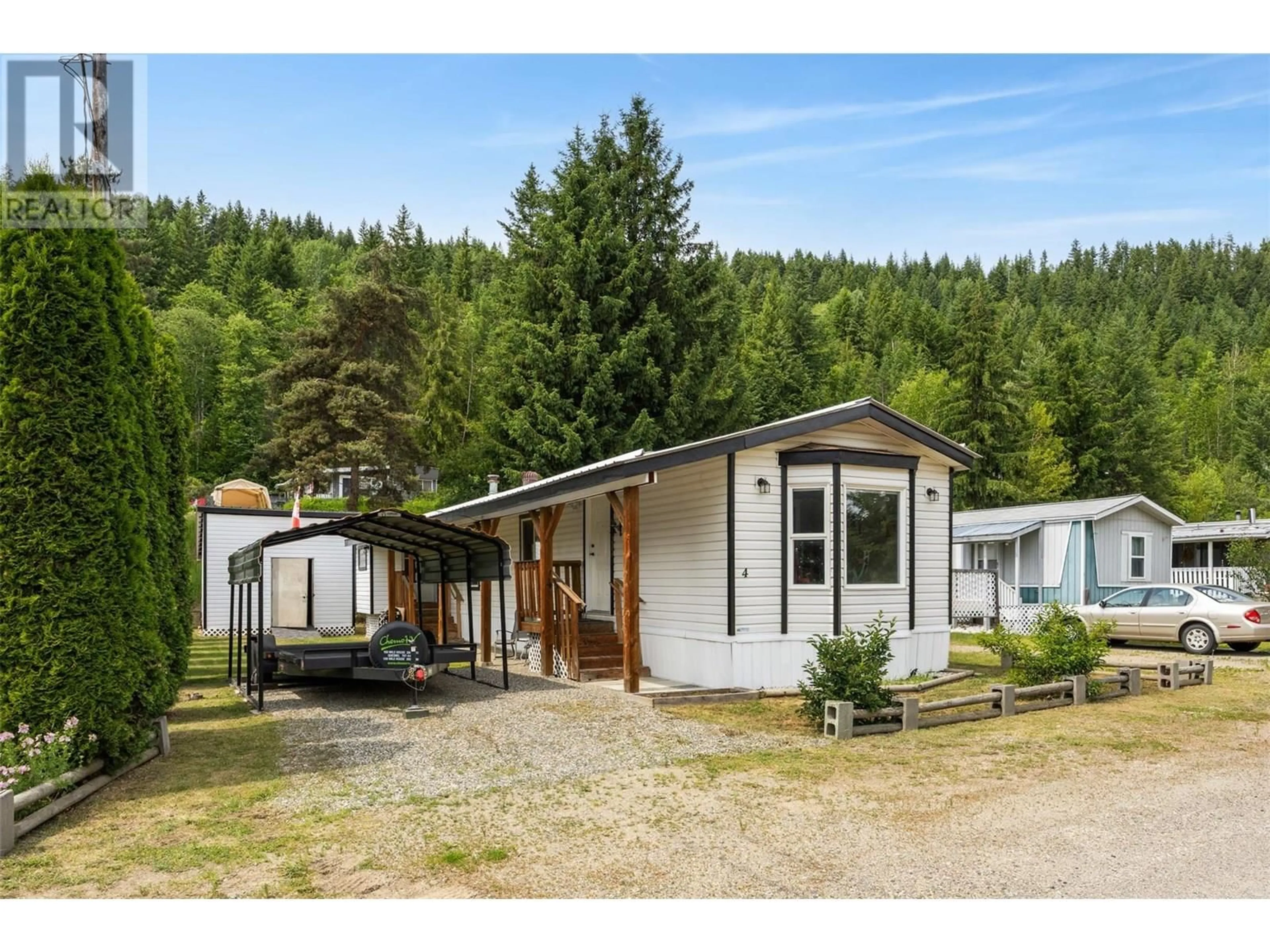 Home with vinyl exterior material, unknown for 4 - 851 OLD N THOMPSON HIGHWAY, Clearwater British Columbia V0E1N2