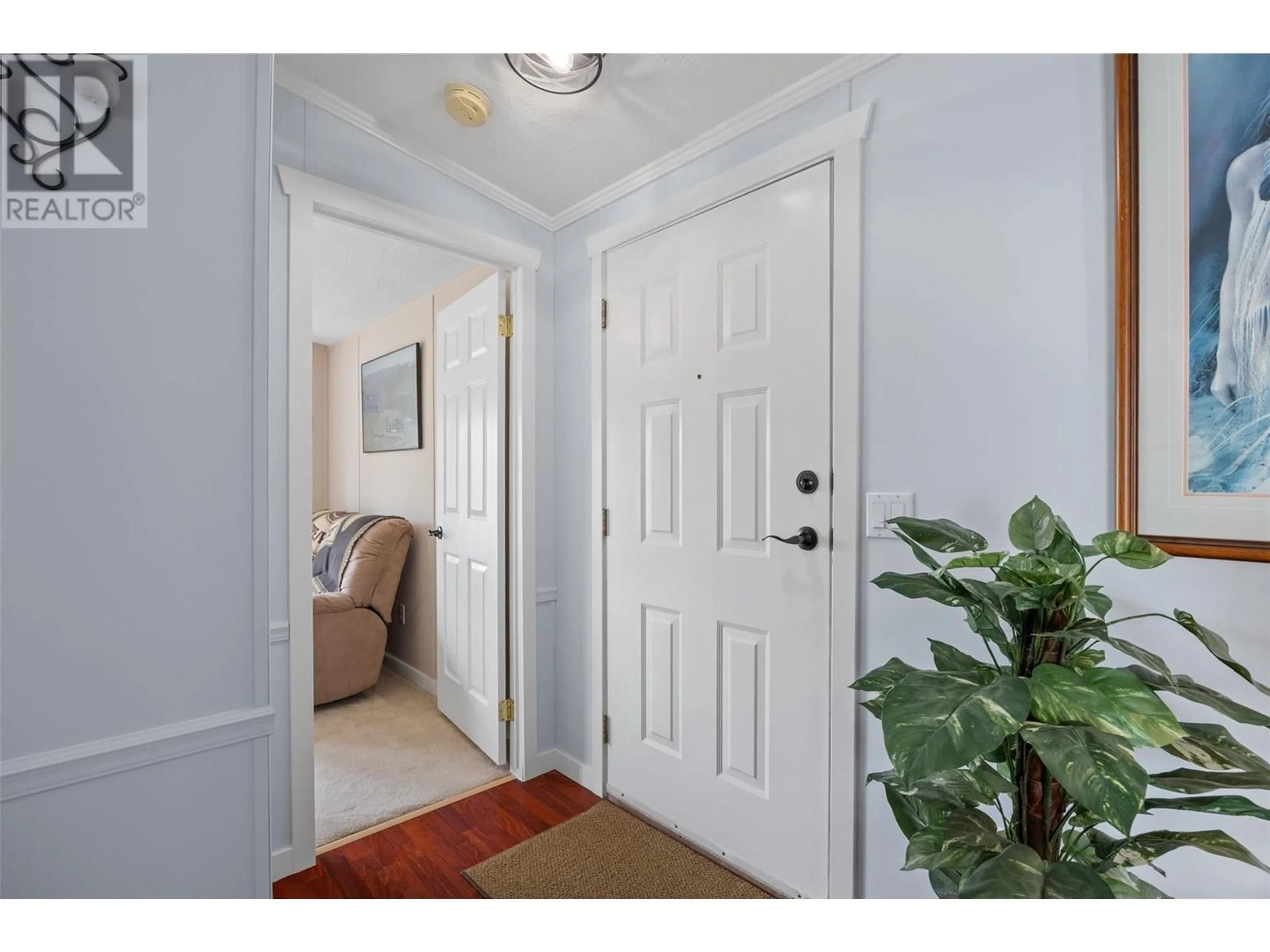 Indoor entryway for 4 - 851 OLD N THOMPSON HIGHWAY, Clearwater British Columbia V0E1N2