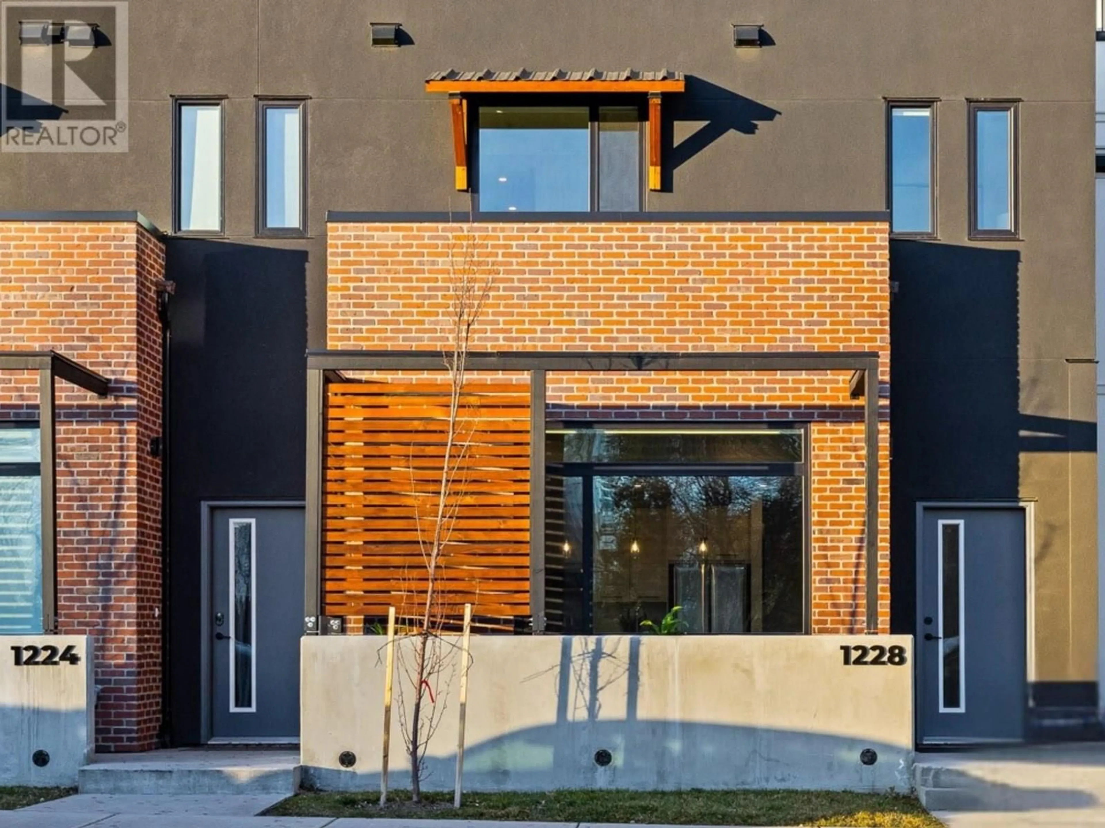 Home with brick exterior material, street for 1228 PACIFIC AVENUE, Kelowna British Columbia V1Y5T7