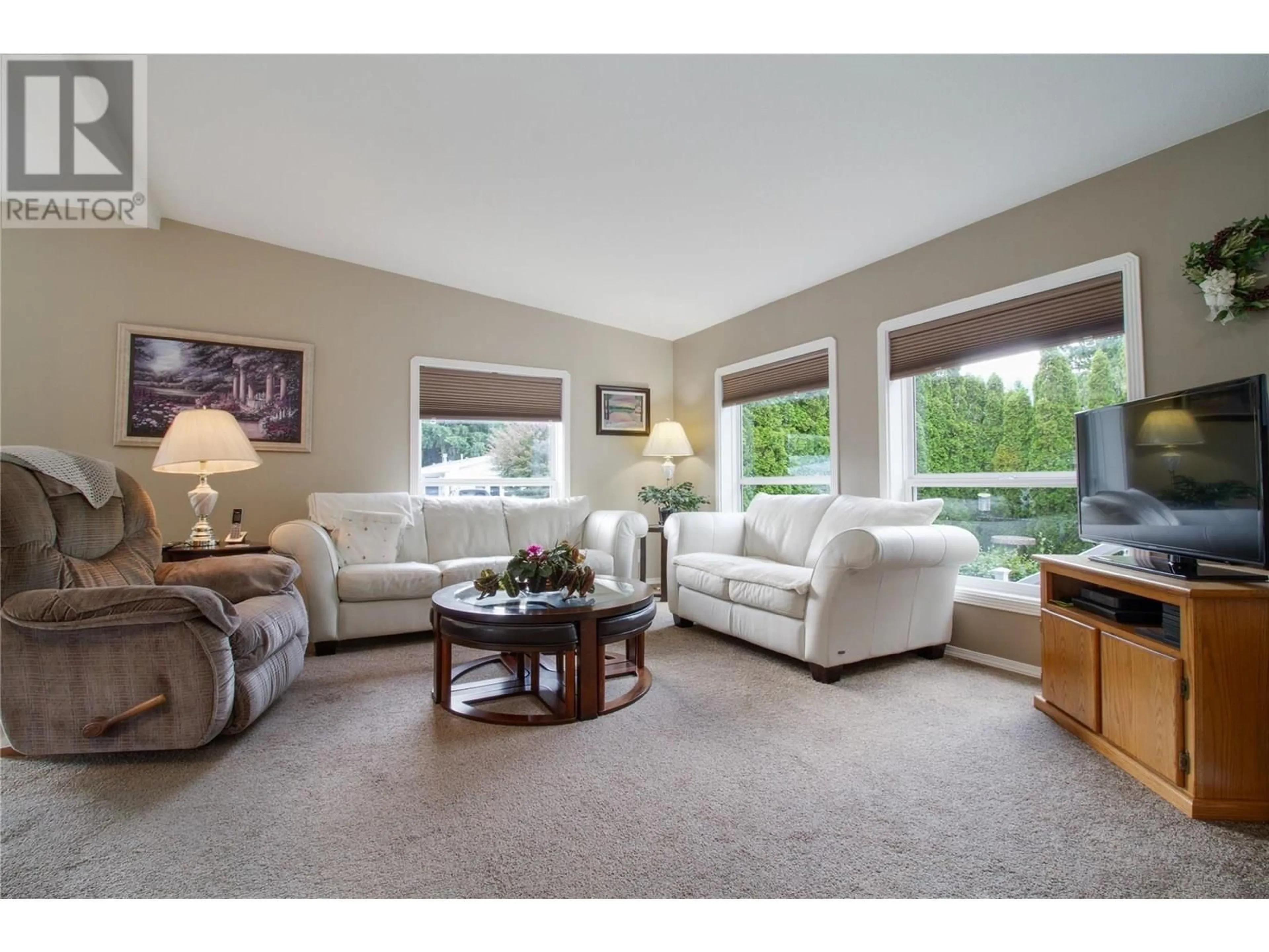 Living room with furniture, unknown for 40 - 241 HIGHWAY 23 HIGHWAY NORTH, Revelstoke British Columbia V0E2S0
