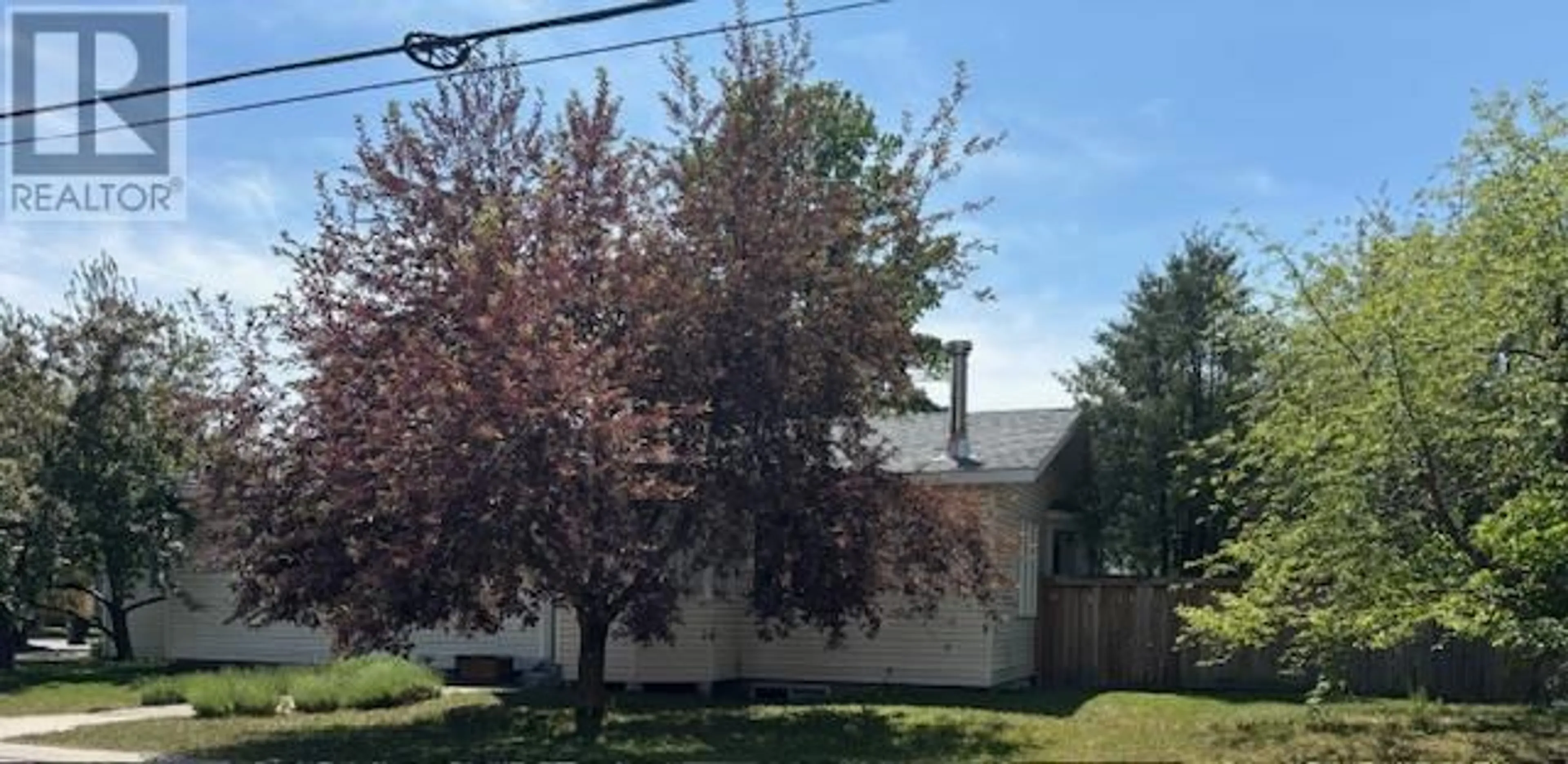 A pic from outside/outdoor area/front of a property/back of a property/a pic from drone, street for 1291 4TH AVENUE, Fernie British Columbia V0B1M0