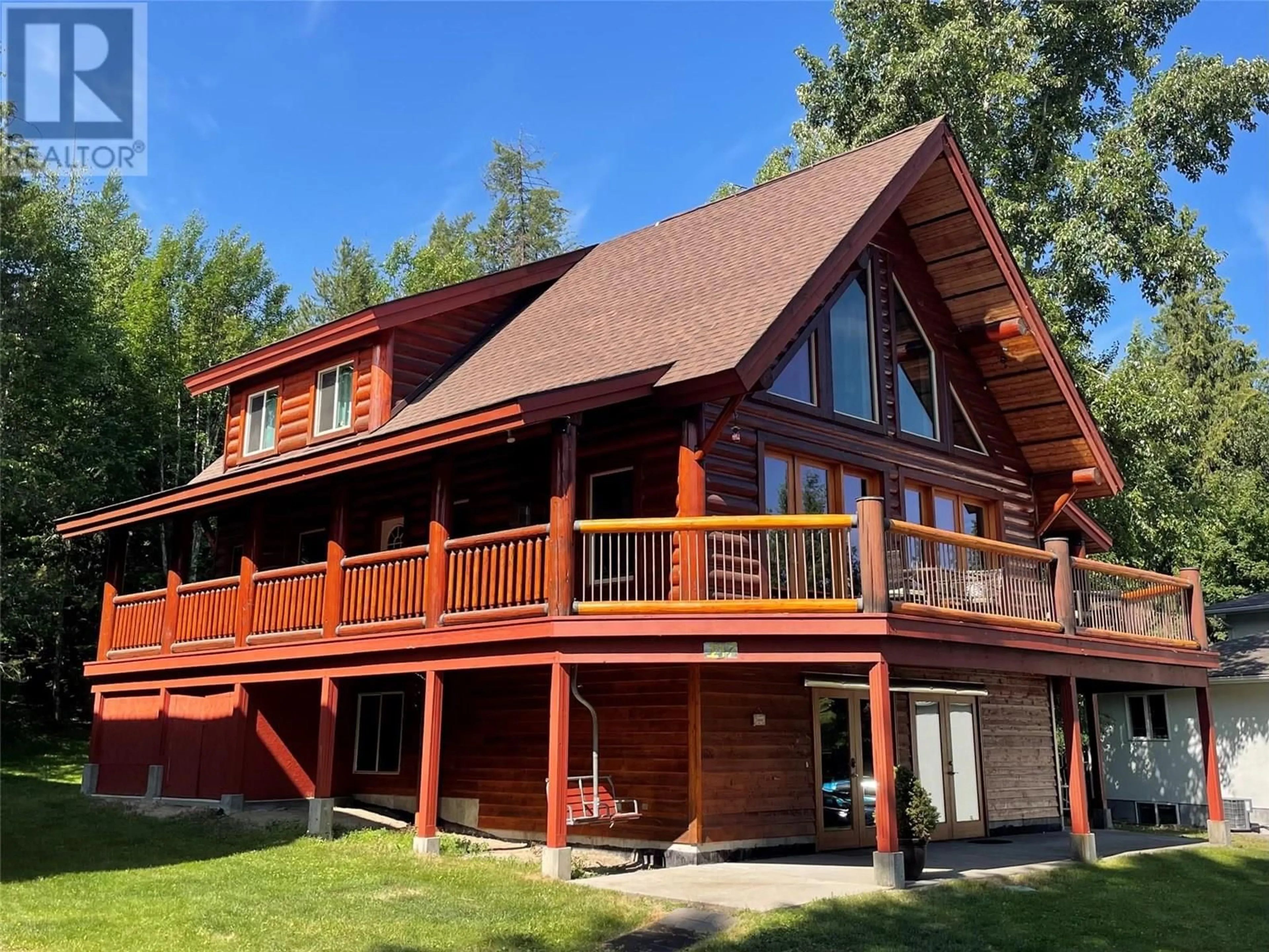 Home with vinyl exterior material, unknown for 147 WEST LAKE DRIVE, Christina Lake British Columbia V0H1E0