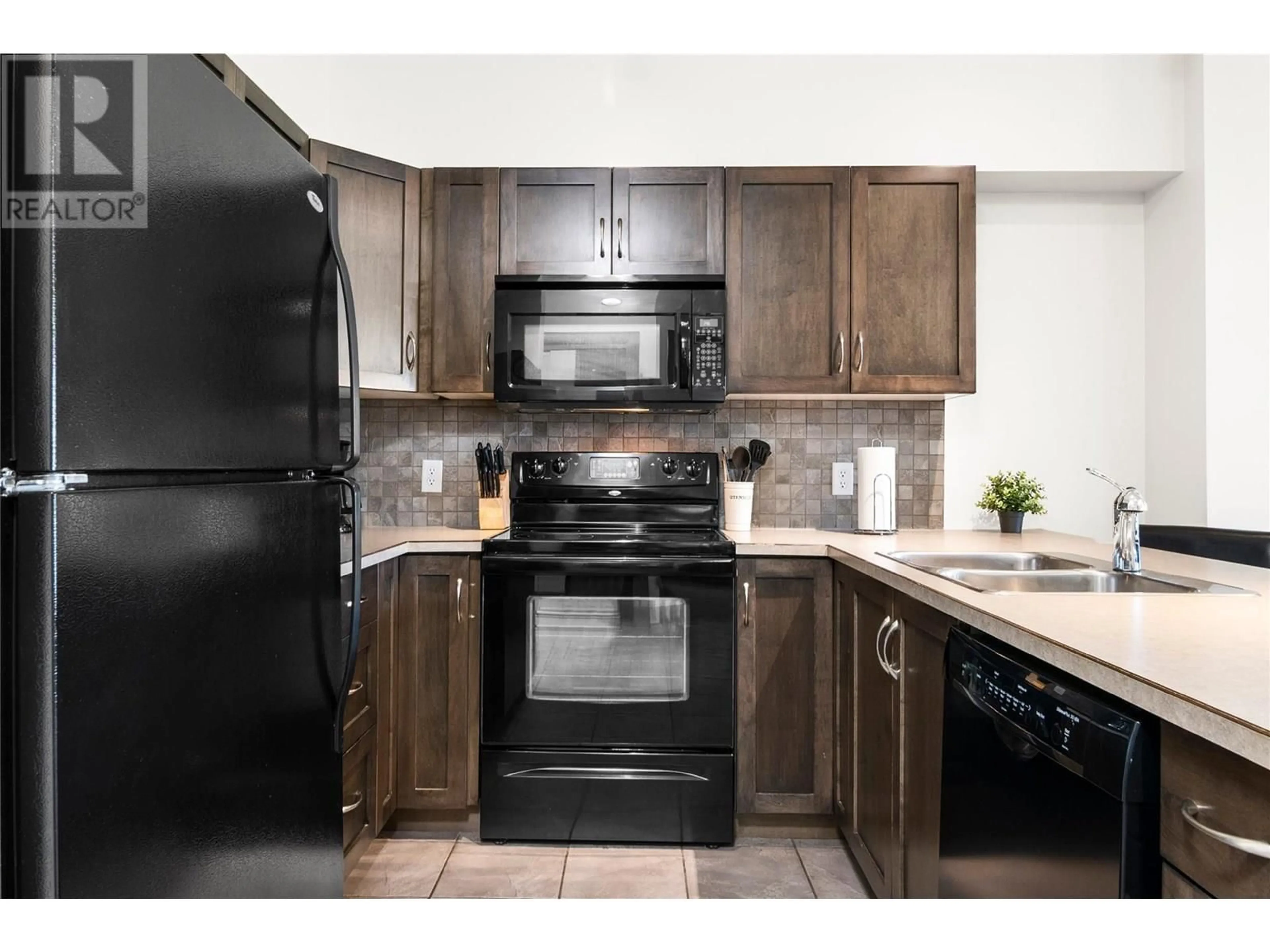 Standard kitchen, ceramic/tile floor for 406 - 654 COOK ROAD, Kelowna British Columbia V1W3G7