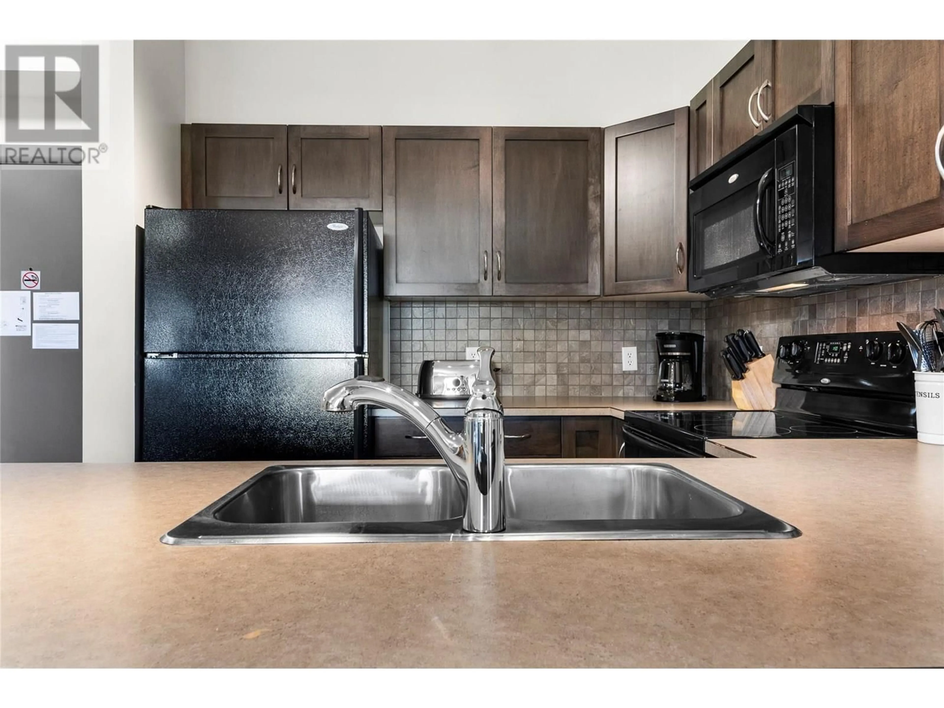 Standard kitchen, unknown for 406 - 654 COOK ROAD, Kelowna British Columbia V1W3G7