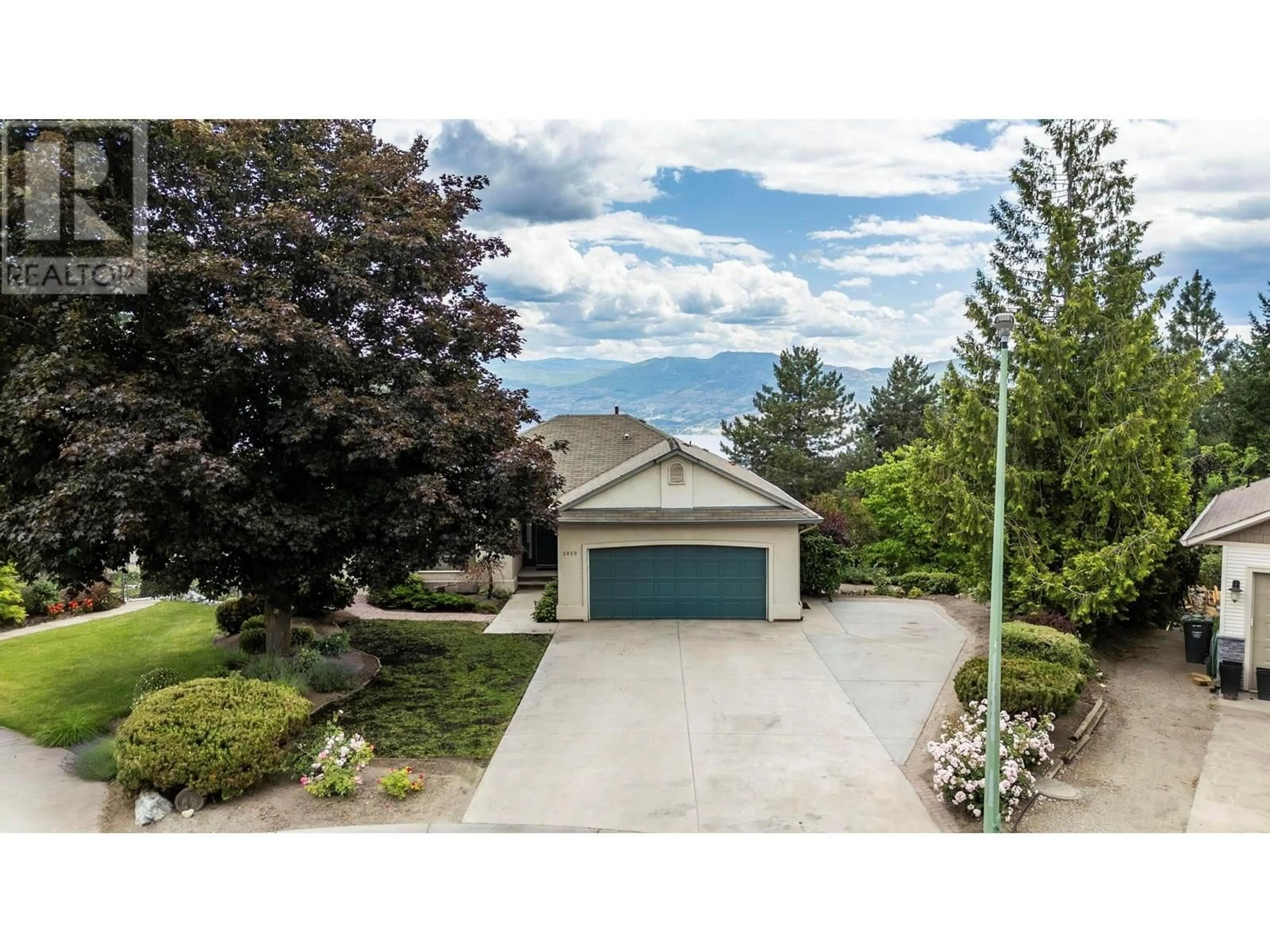 A pic from outside/outdoor area/front of a property/back of a property/a pic from drone, unknown for 3020 COPPER RIDGE COURT, West Kelowna British Columbia V4T2M7