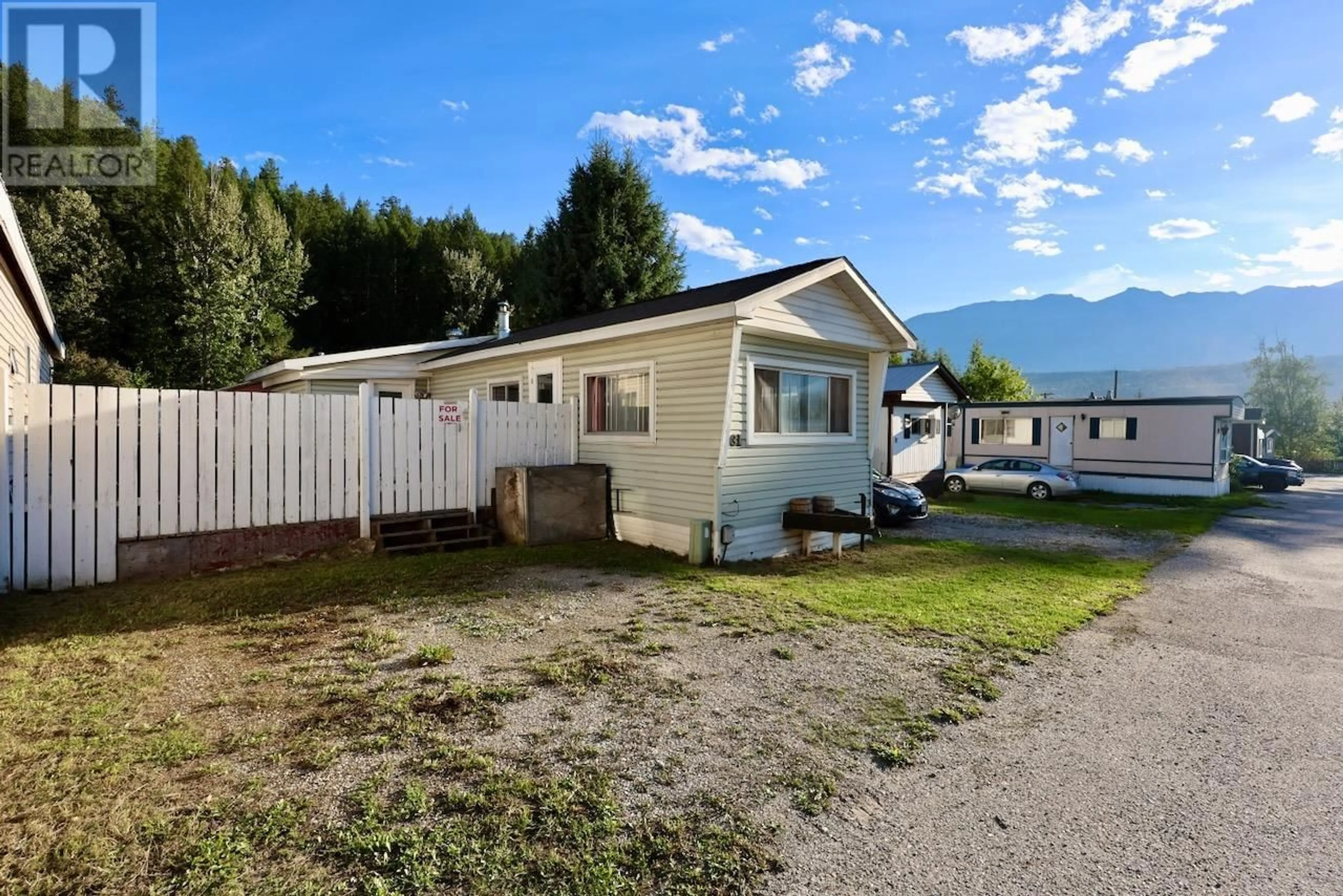Home with vinyl exterior material, mountain view for 31 - 1400 12TH  N STREET, Golden British Columbia V0A1H1