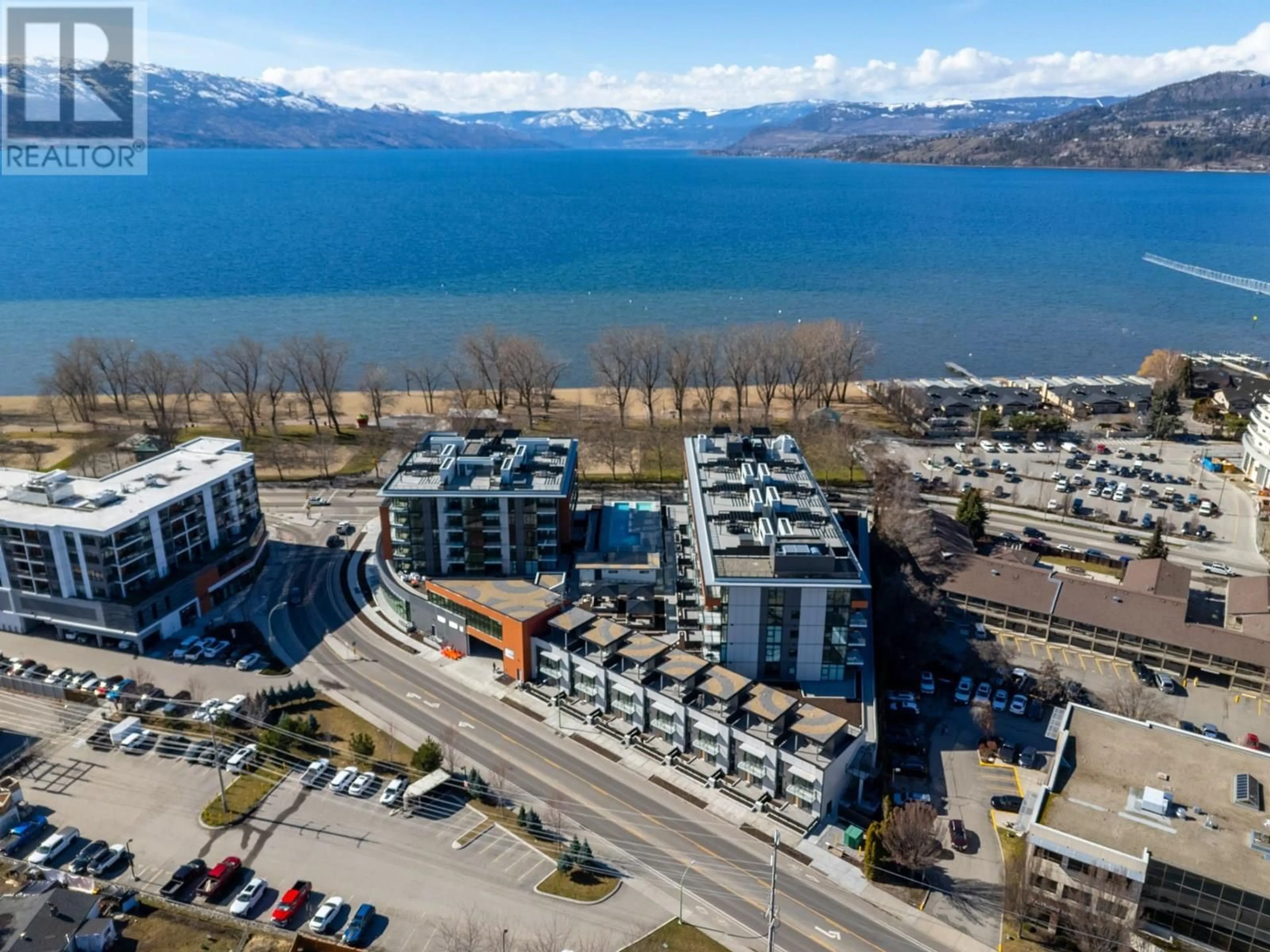 A pic from outside/outdoor area/front of a property/back of a property/a pic from drone, unknown for 501S - 3409 LAKESHORE ROAD, Kelowna British Columbia V1W0G6