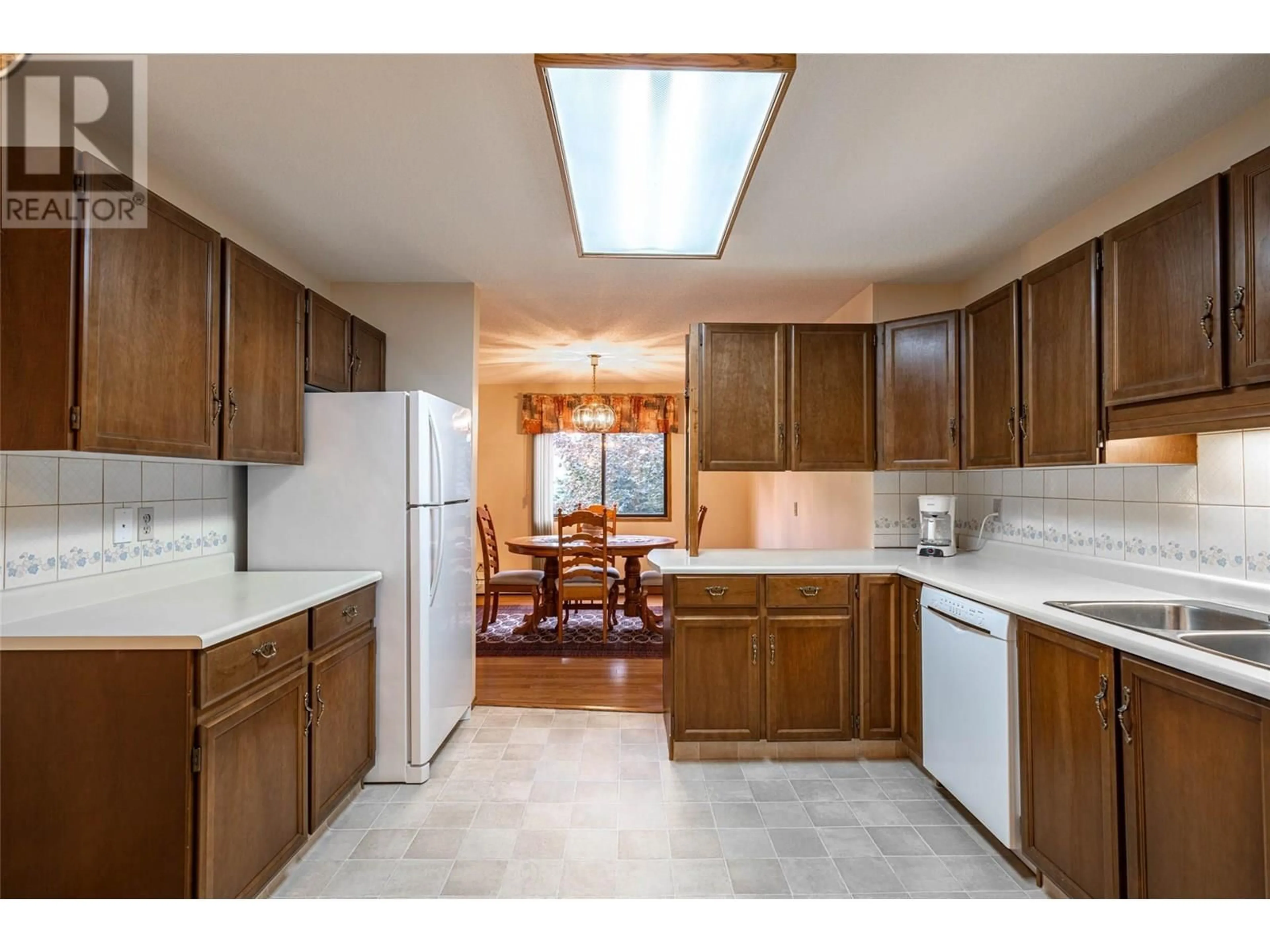 Standard kitchen, unknown for 212 - 3608 27 AVENUE, Vernon British Columbia V1T1S4