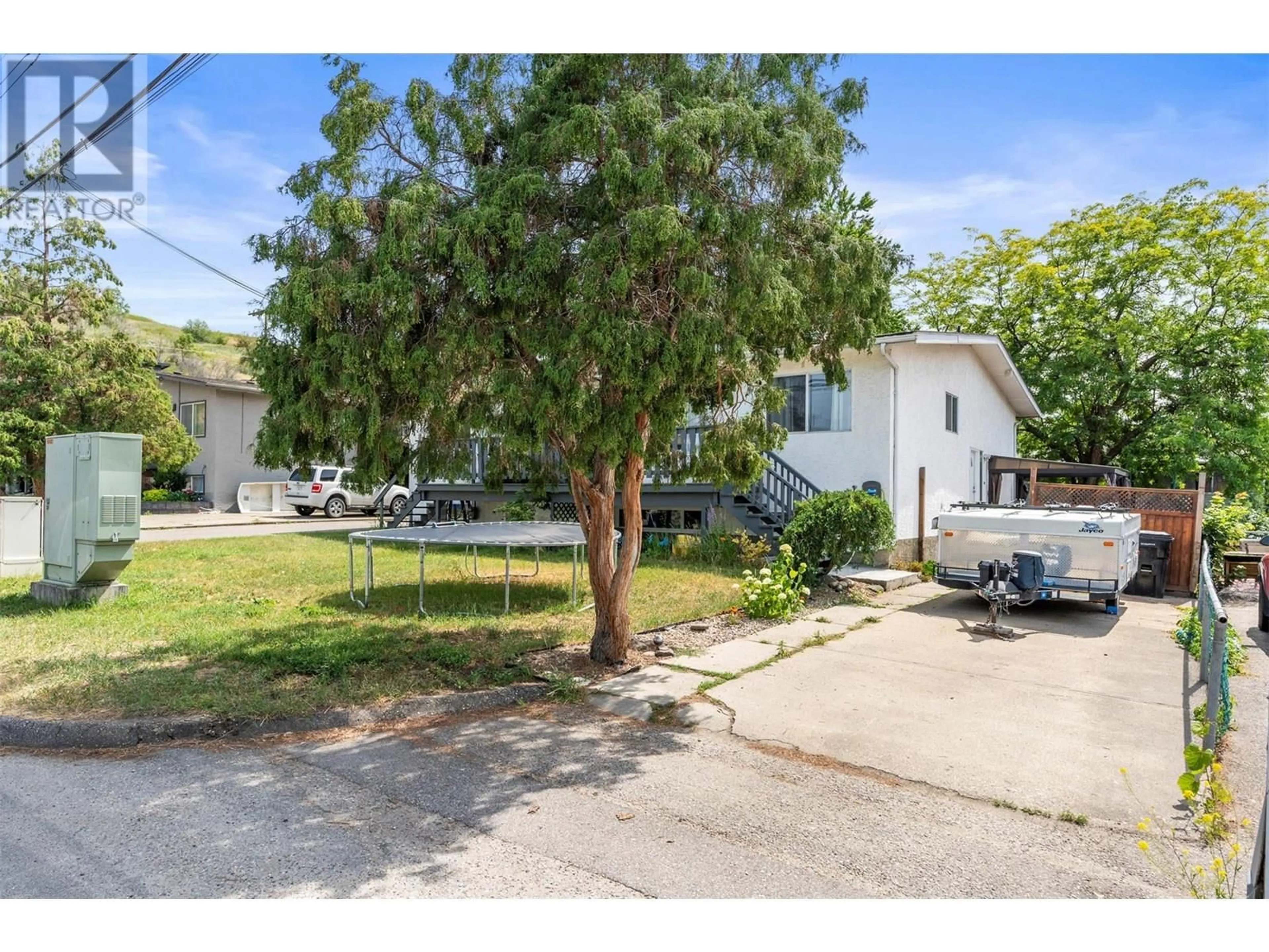 A pic from outside/outdoor area/front of a property/back of a property/a pic from drone, street for 4208 16 AVENUE, Vernon British Columbia V1T6P1