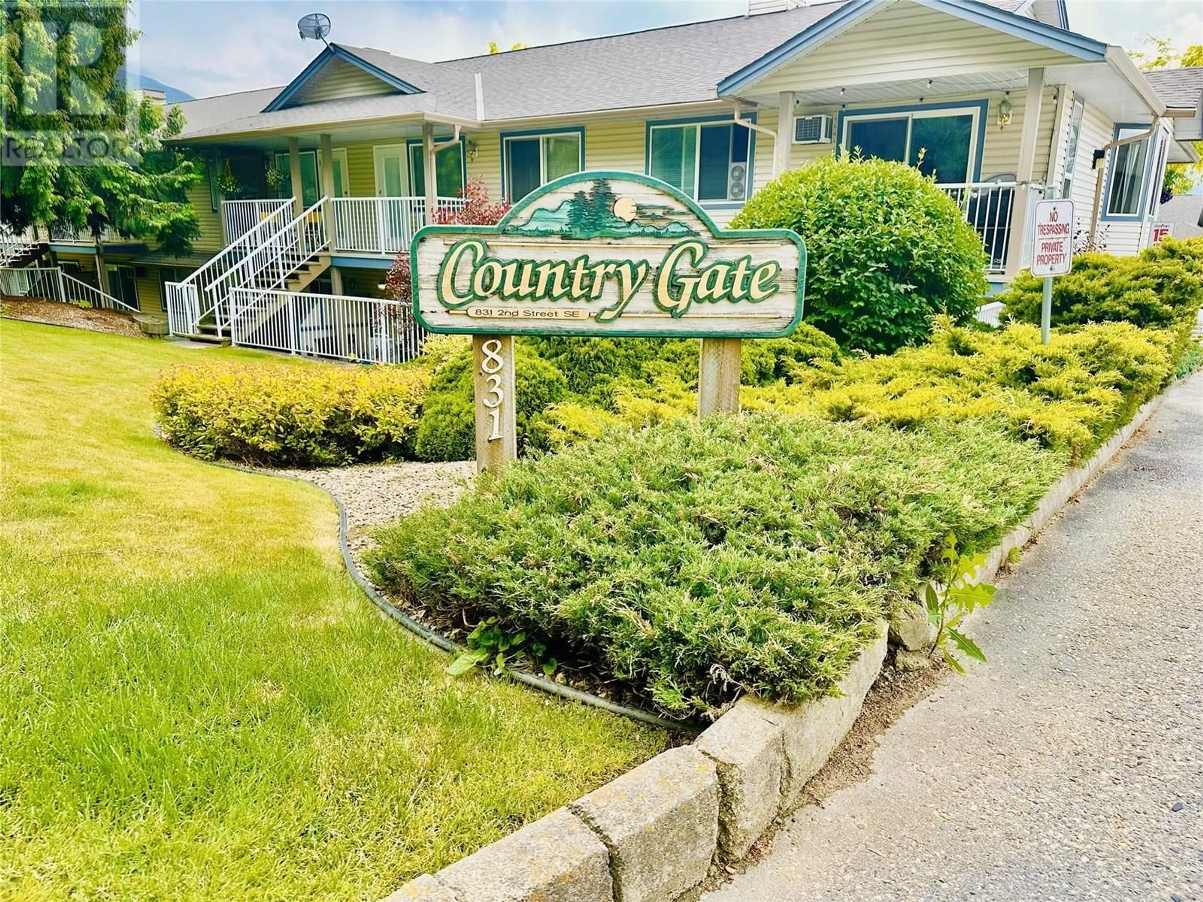 Unknown for 111 - 831 2ND STREET SOUTHEAST, Salmon Arm British Columbia V1E1S6