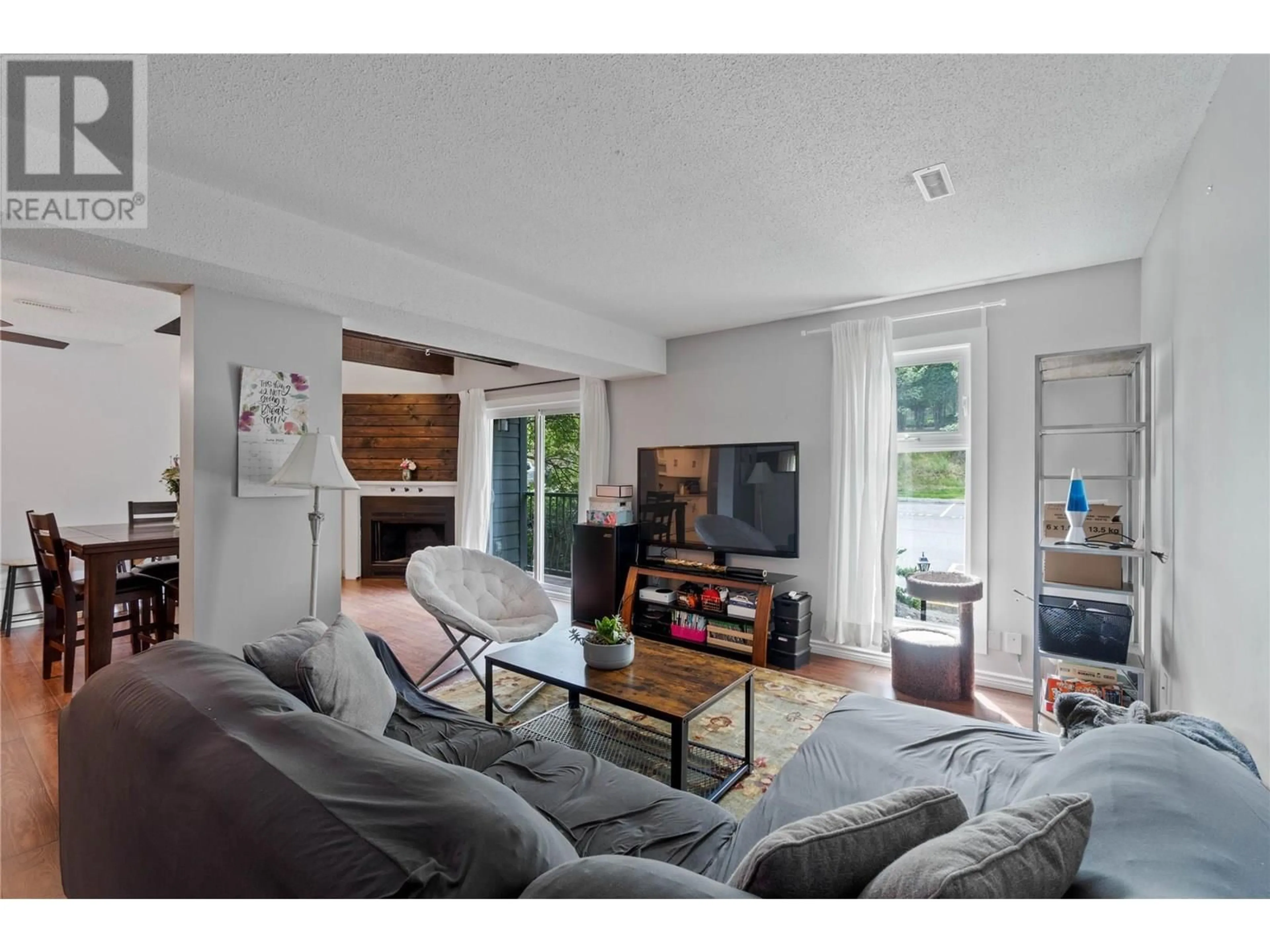 Living room with furniture, unknown for 14 - 1221 HUGH ALLAN DRIVE, Kamloops British Columbia V1S1M7