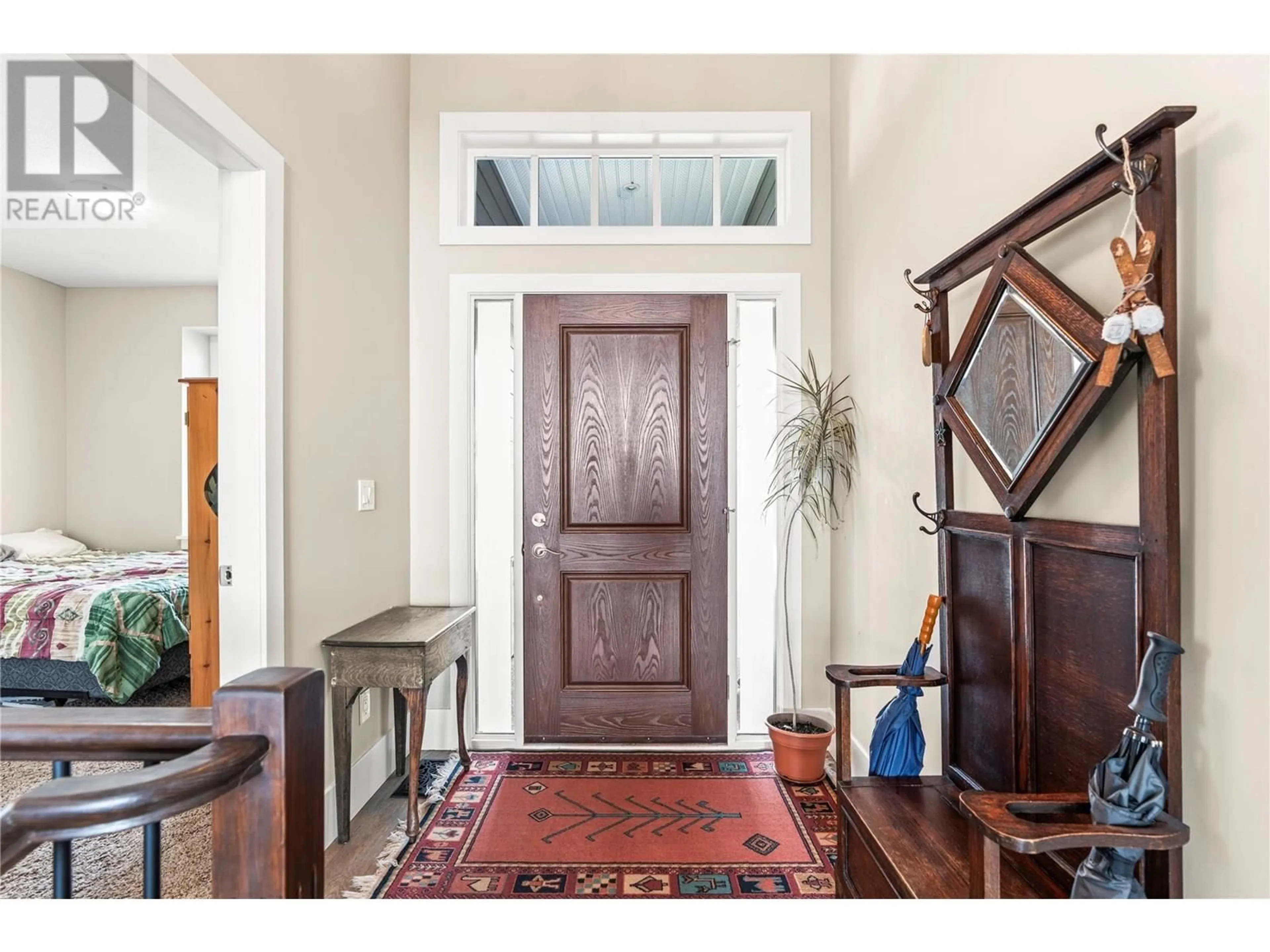 Indoor entryway for 6536 BLACKCOMB PLACE, Vernon British Columbia V1B4E1