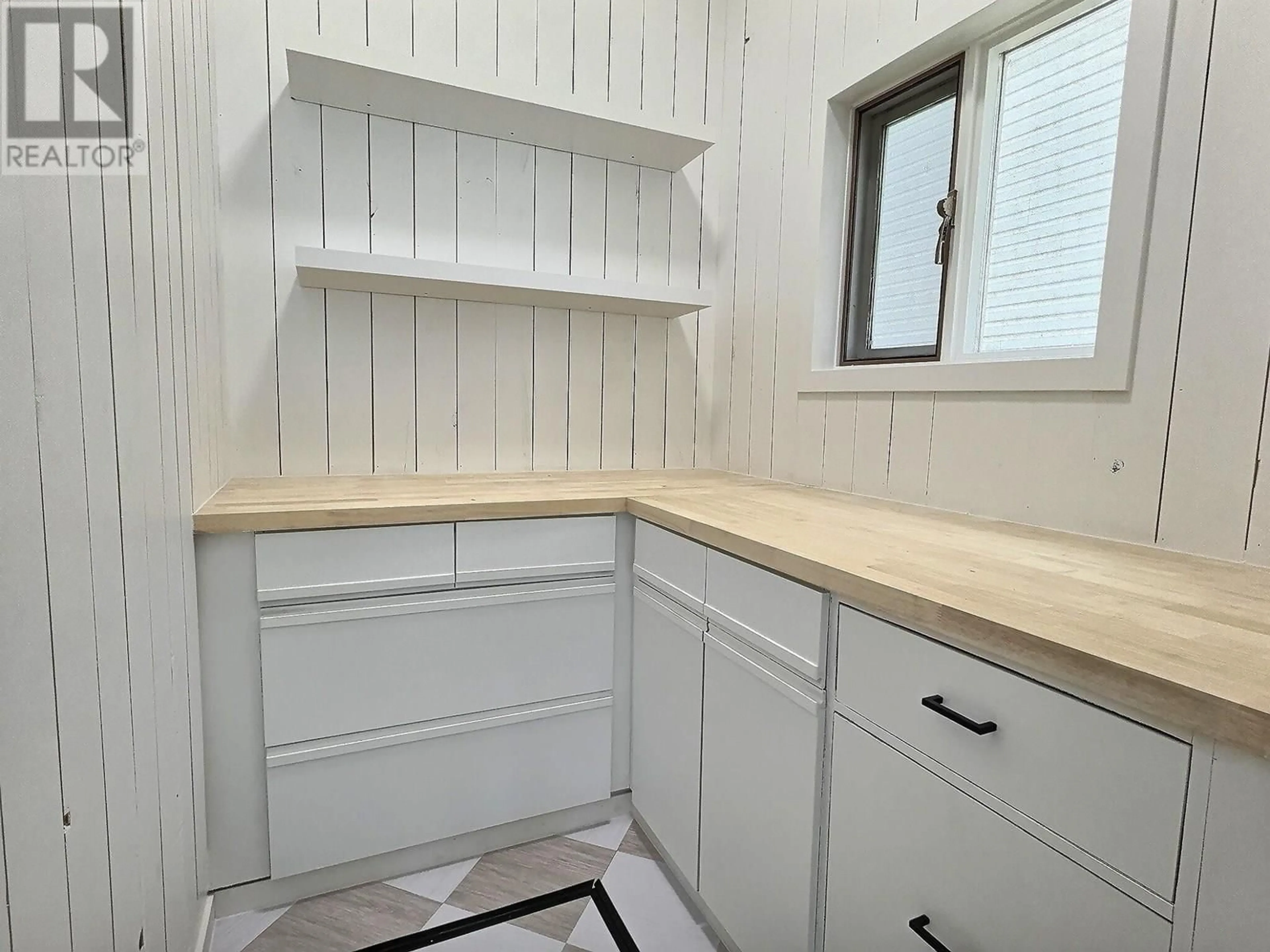 Standard kitchen, unknown for 730 OKANAGAN AVENUE, Chase British Columbia V0E1M0