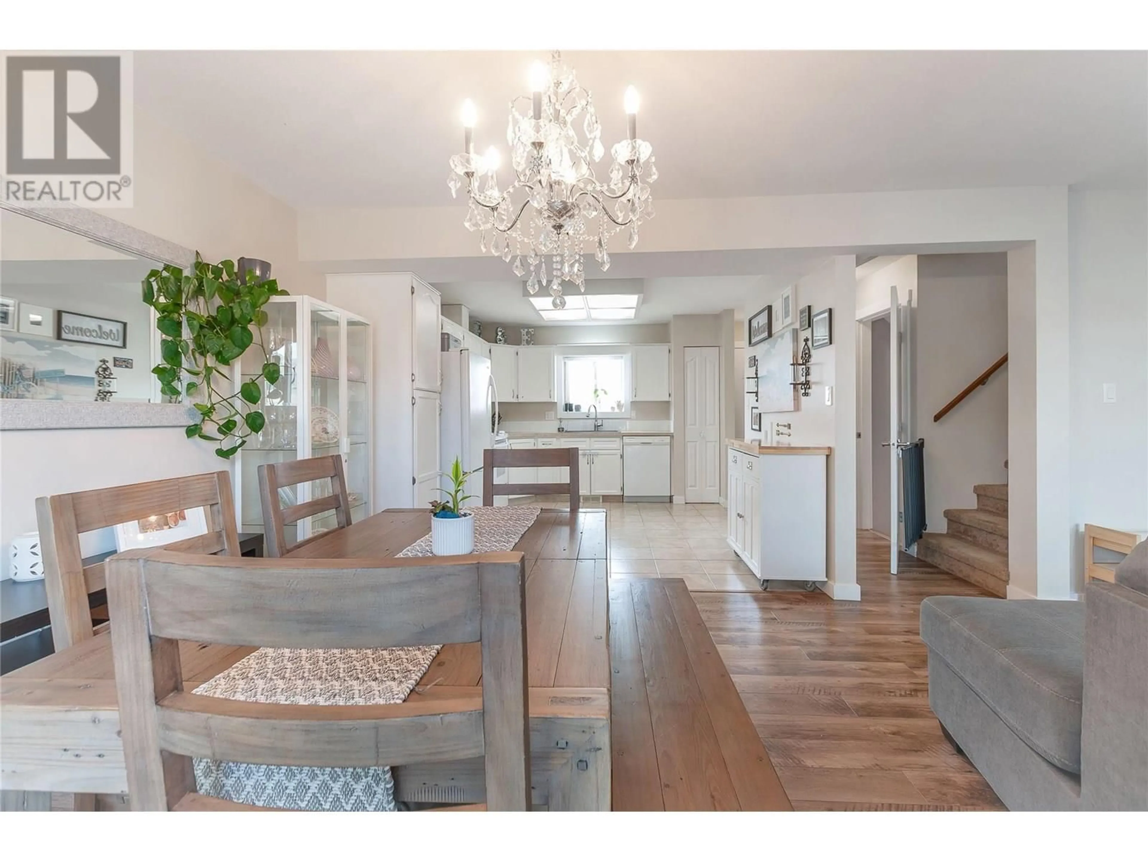 Open concept kitchen, wood/laminate floor for 18 - 1020 CEDAR STREET, Okanagan Falls British Columbia V0H1R4