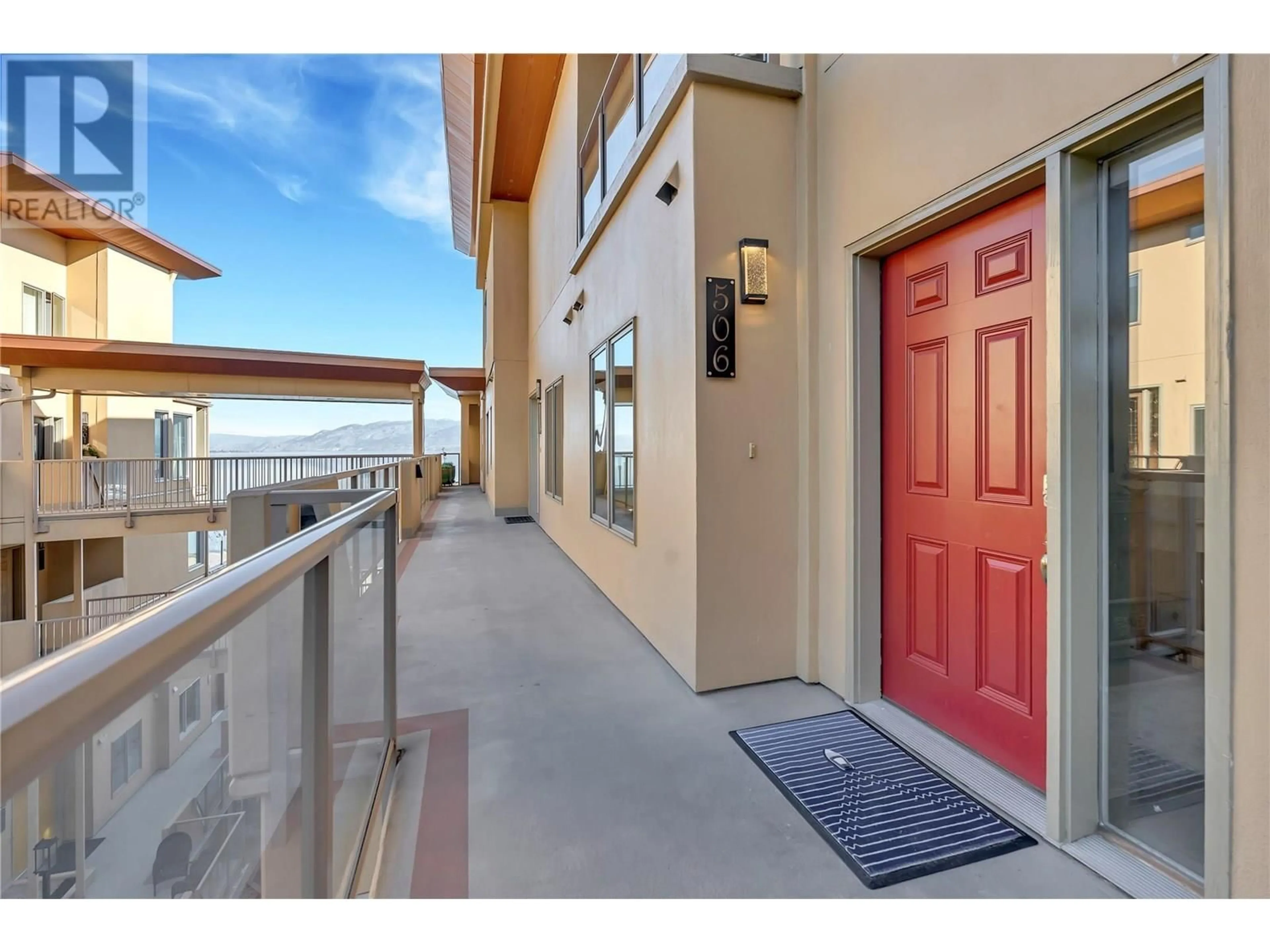 Indoor entryway for 506 - 250 MARINA WAY, Penticton British Columbia V2A1H4