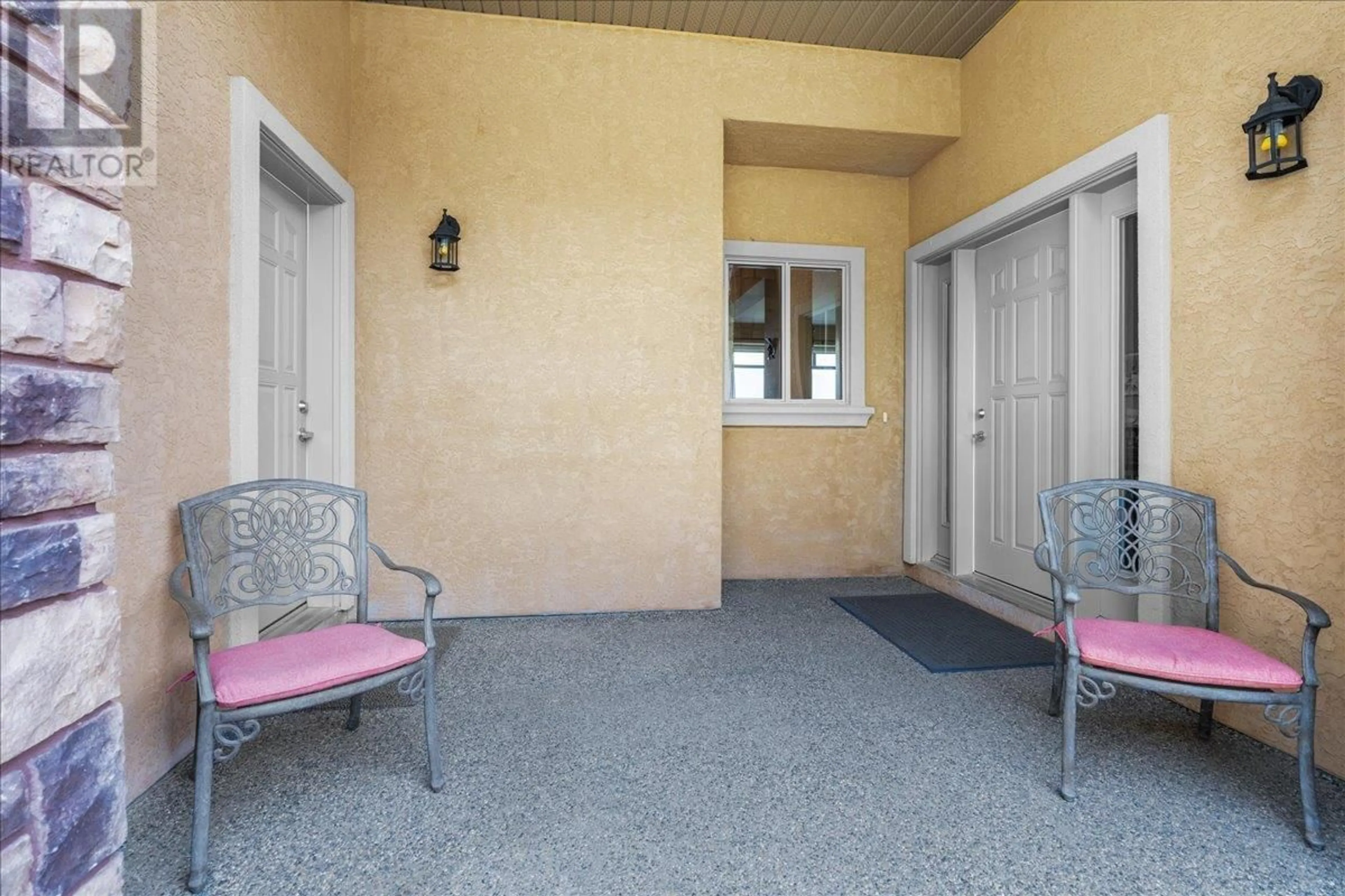 Patio, street for 235 - 5165 TREPANIER BENCH ROAD, Peachland British Columbia V0H1X2