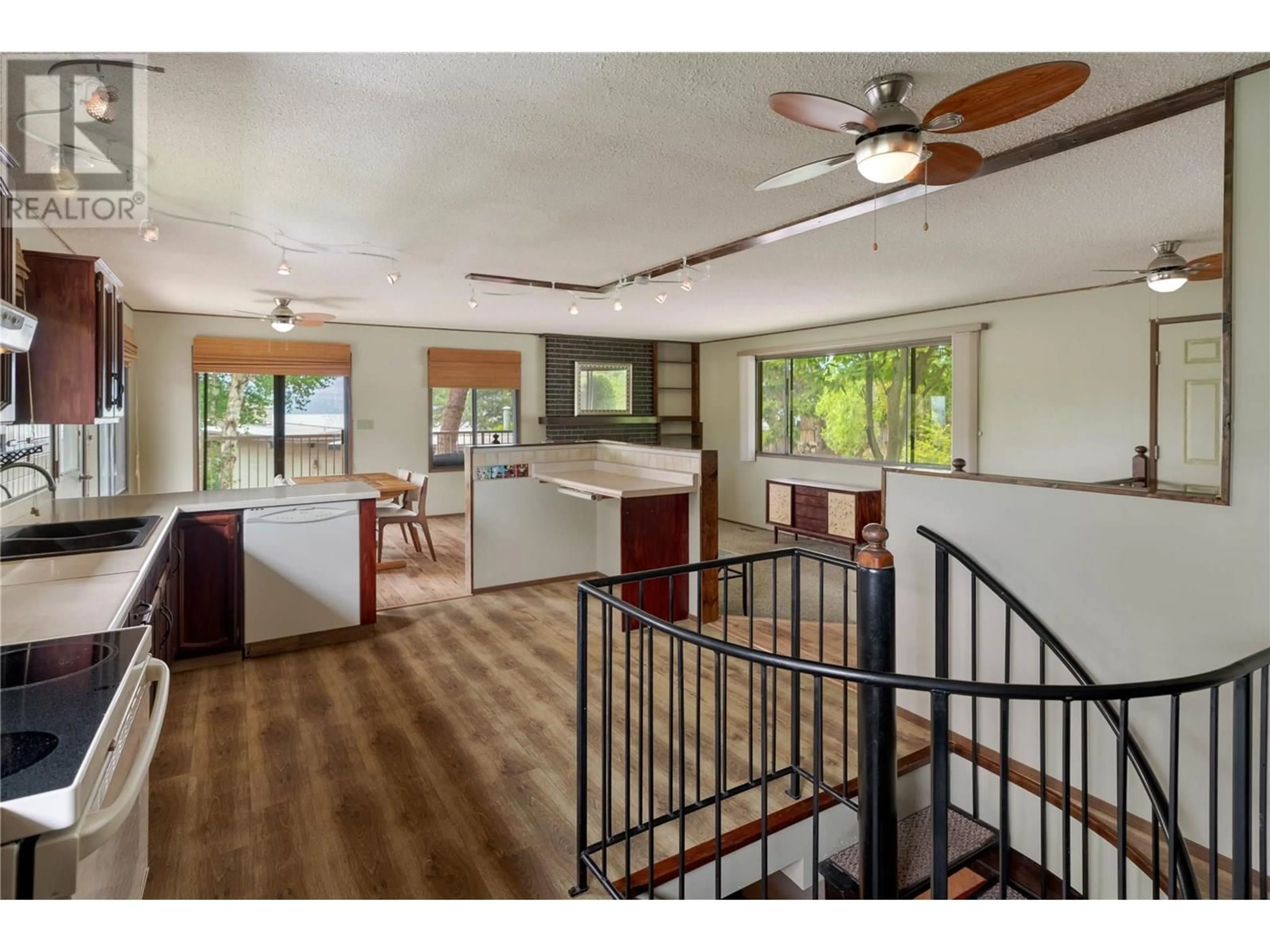 Open concept kitchen, unknown for 1048 ALLISON PLACE, West Kelowna British Columbia V1Z2E2