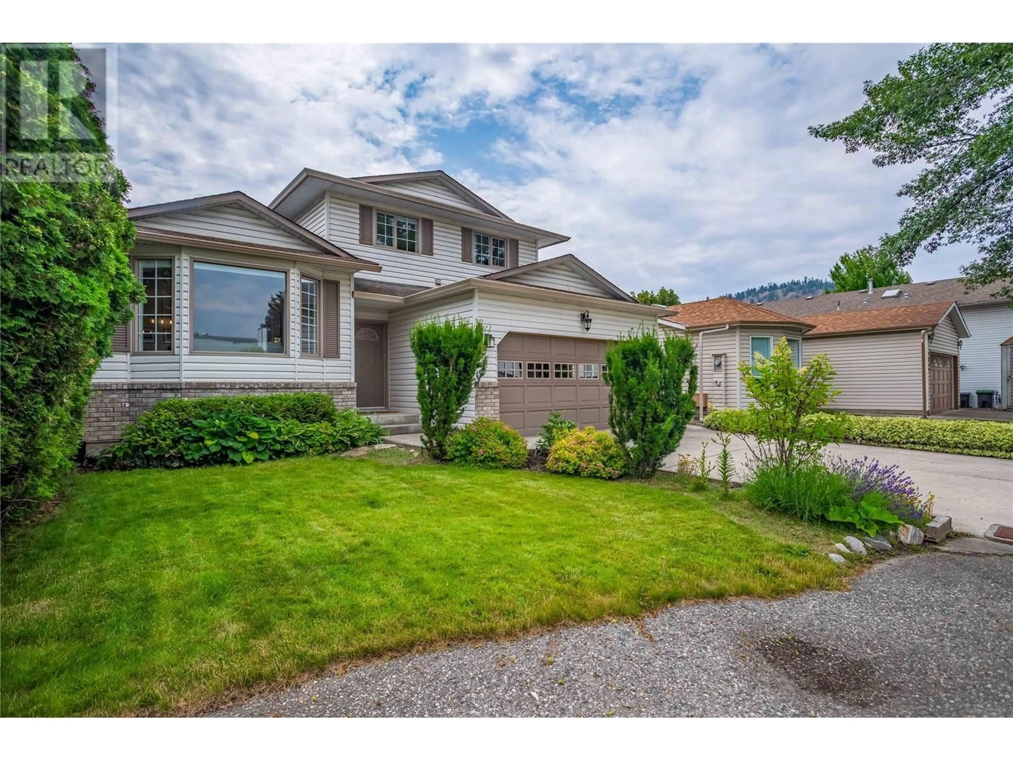 Unknown for 2054 ZINNIA ROAD, Kelowna British Columbia V1V1P5