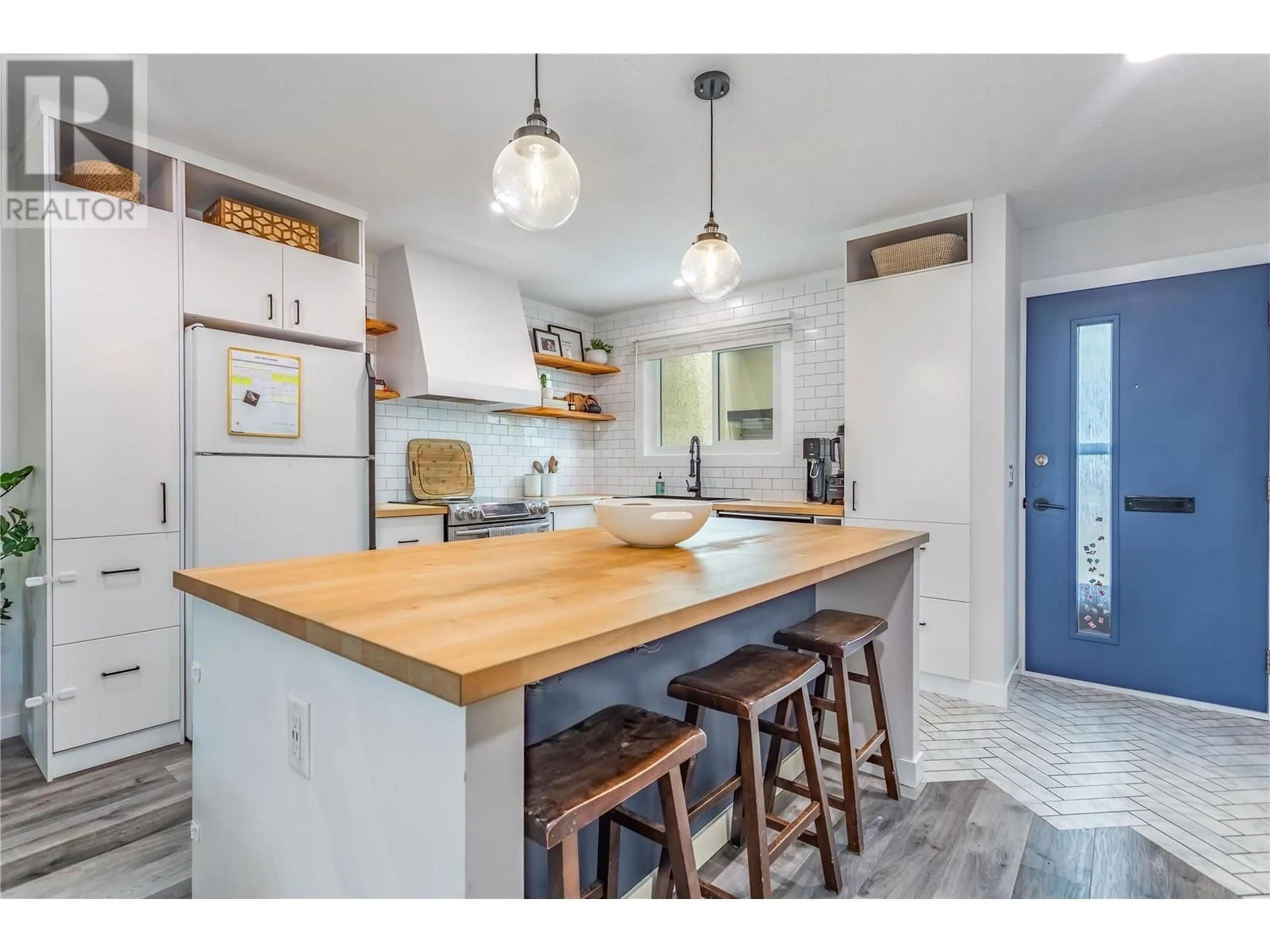 Open concept kitchen, unknown for 217 - 315 PRIMROSE ROAD, Kelowna British Columbia V1X2G6