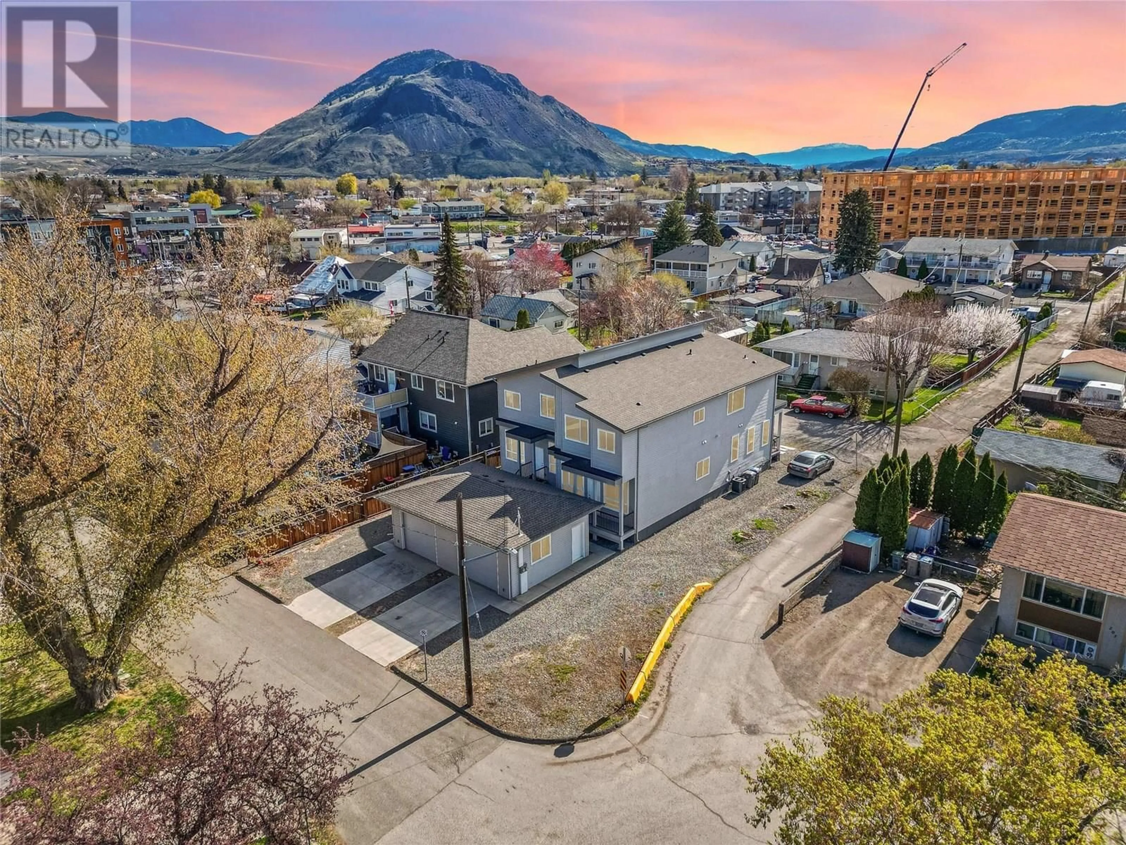 A pic from outside/outdoor area/front of a property/back of a property/a pic from drone, mountain view for 156 WILLIAMS STREET, Kamloops British Columbia V2B3Z6