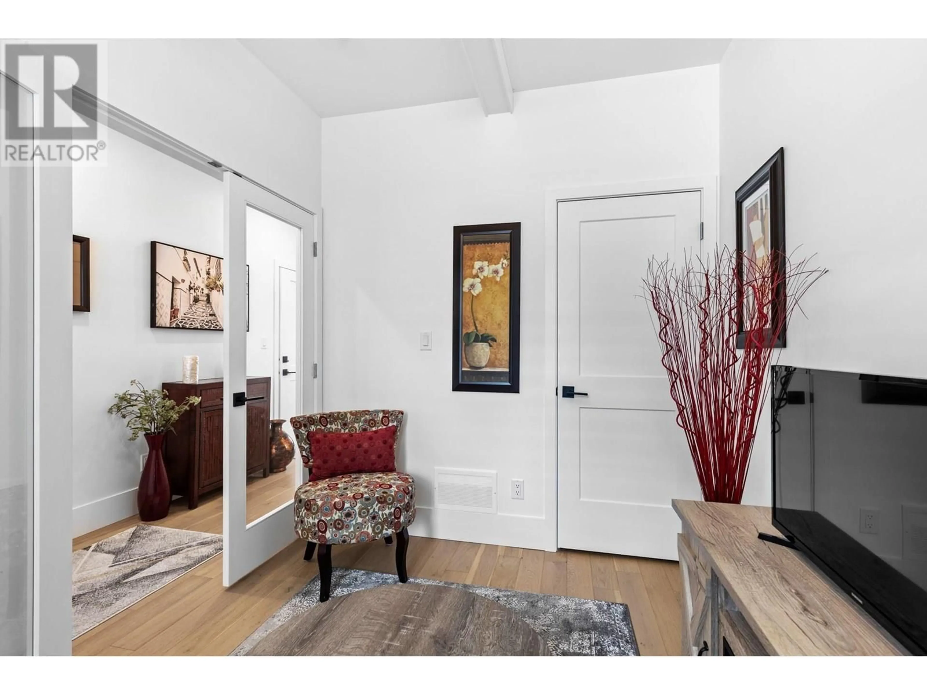 Indoor entryway for 5720 CENTURY STREET, Summerland British Columbia V0H1Z1