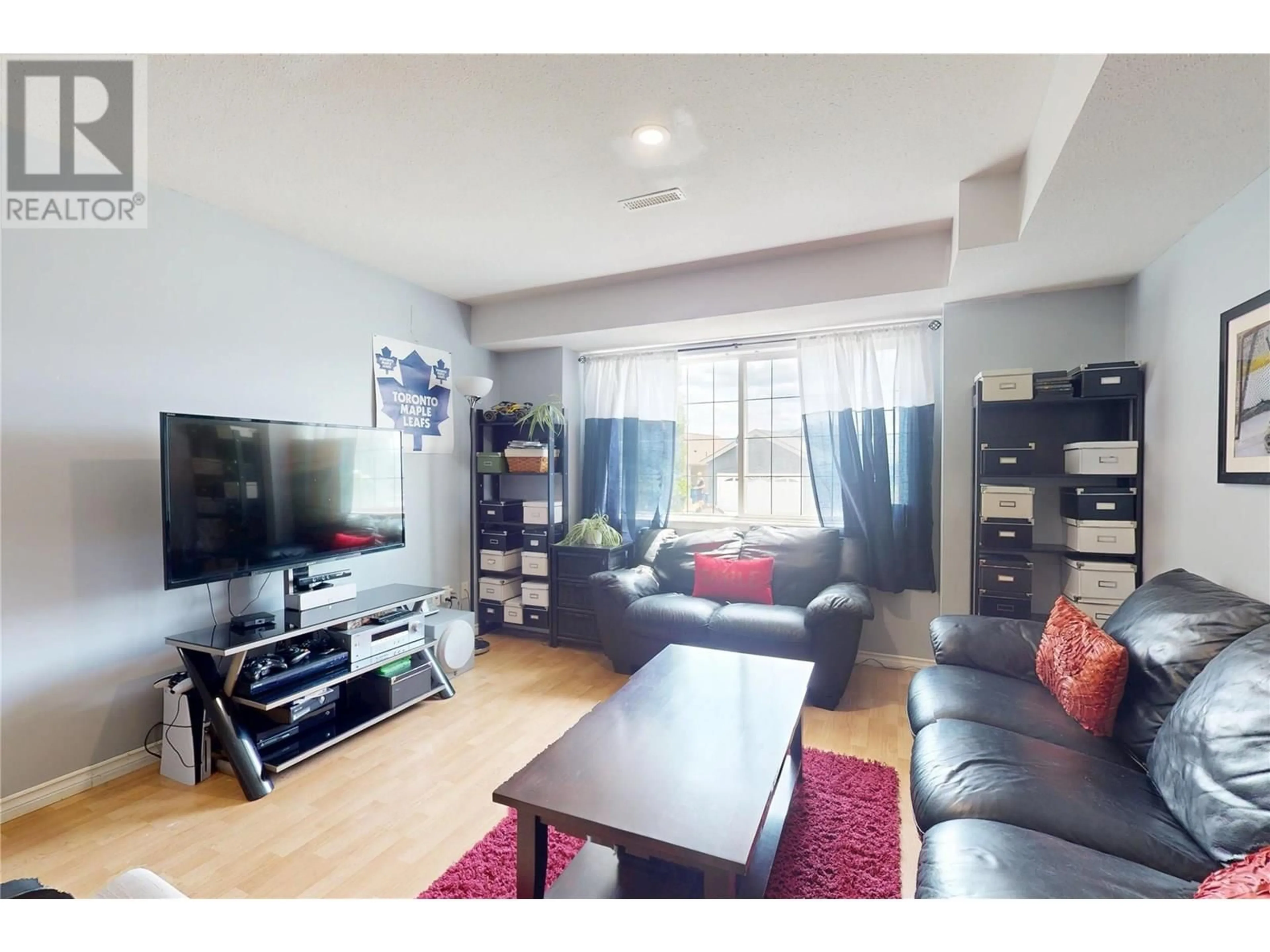 Living room with furniture, unknown for 314 - 2440 OLD OKANAGAN HIGHWAY, West Kelowna British Columbia V4T1X6