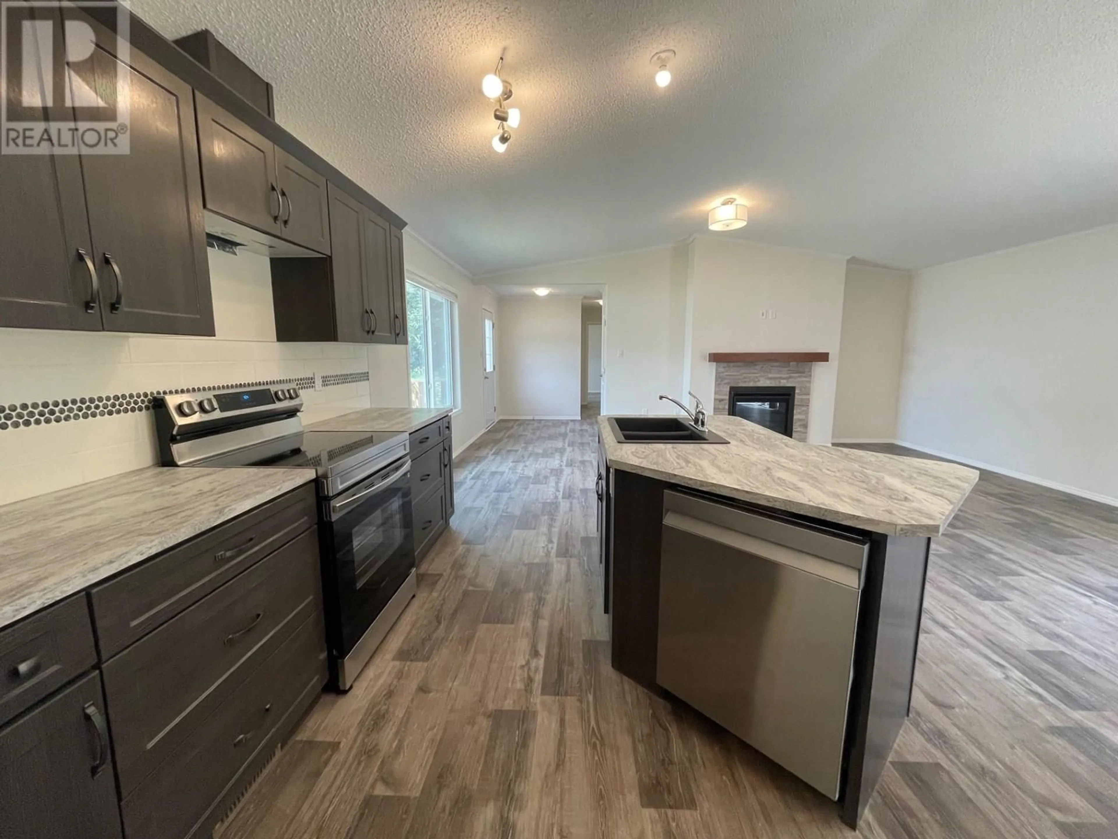 Open concept kitchen, unknown for 41 - 9773 STEPHENSON ROAD, Fernie British Columbia V0B1M5