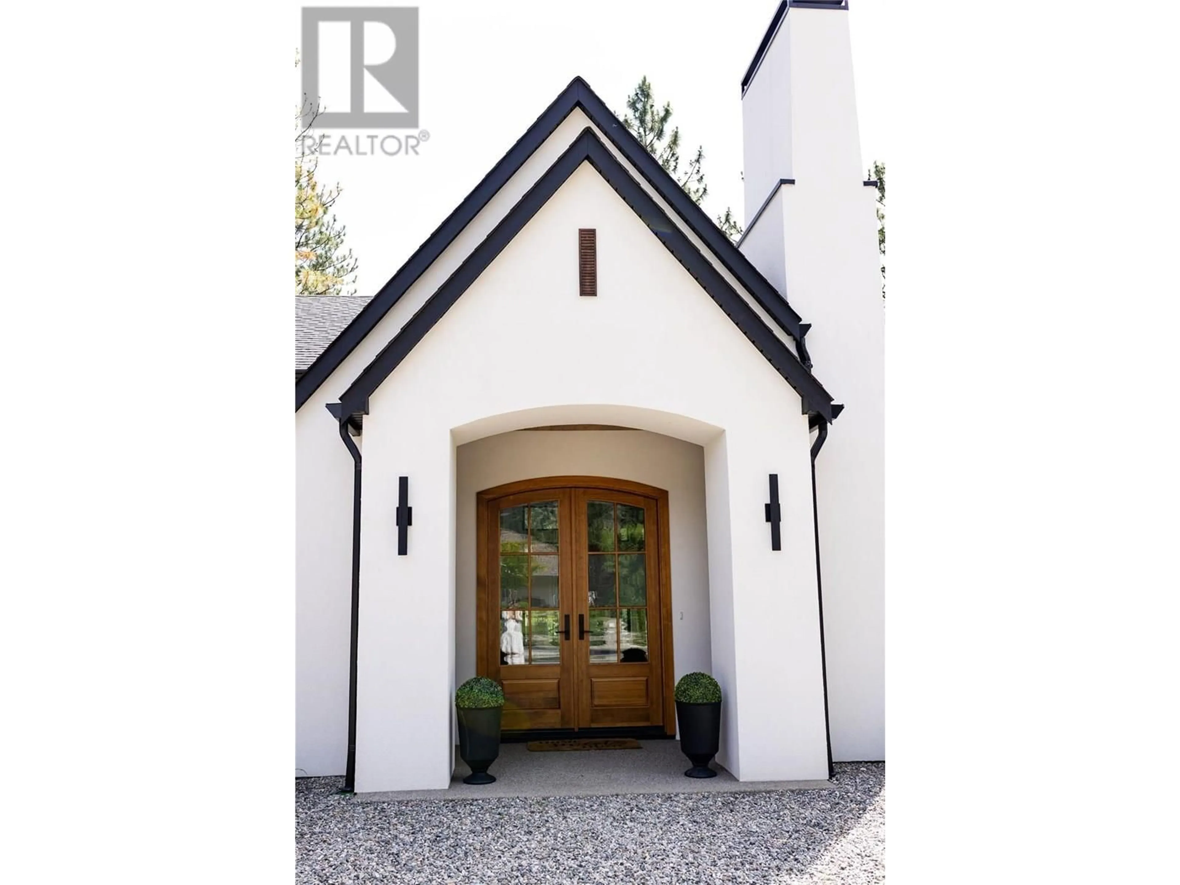 Indoor entryway for 2690 PLACER PLACE, Grand Forks British Columbia V0H1H2