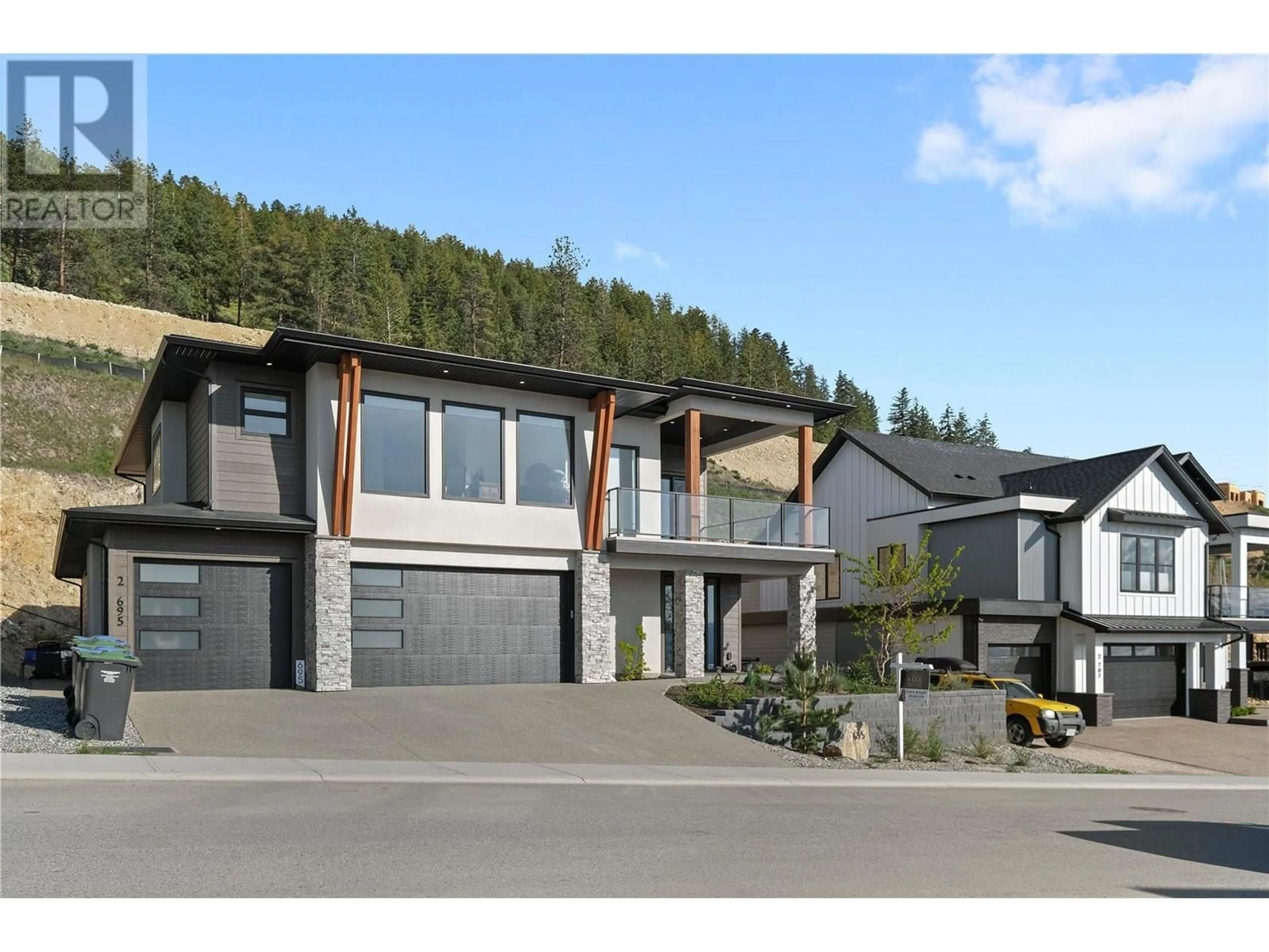 Unknown for 695 DEANS DRIVE, Kelowna British Columbia V1P1A1