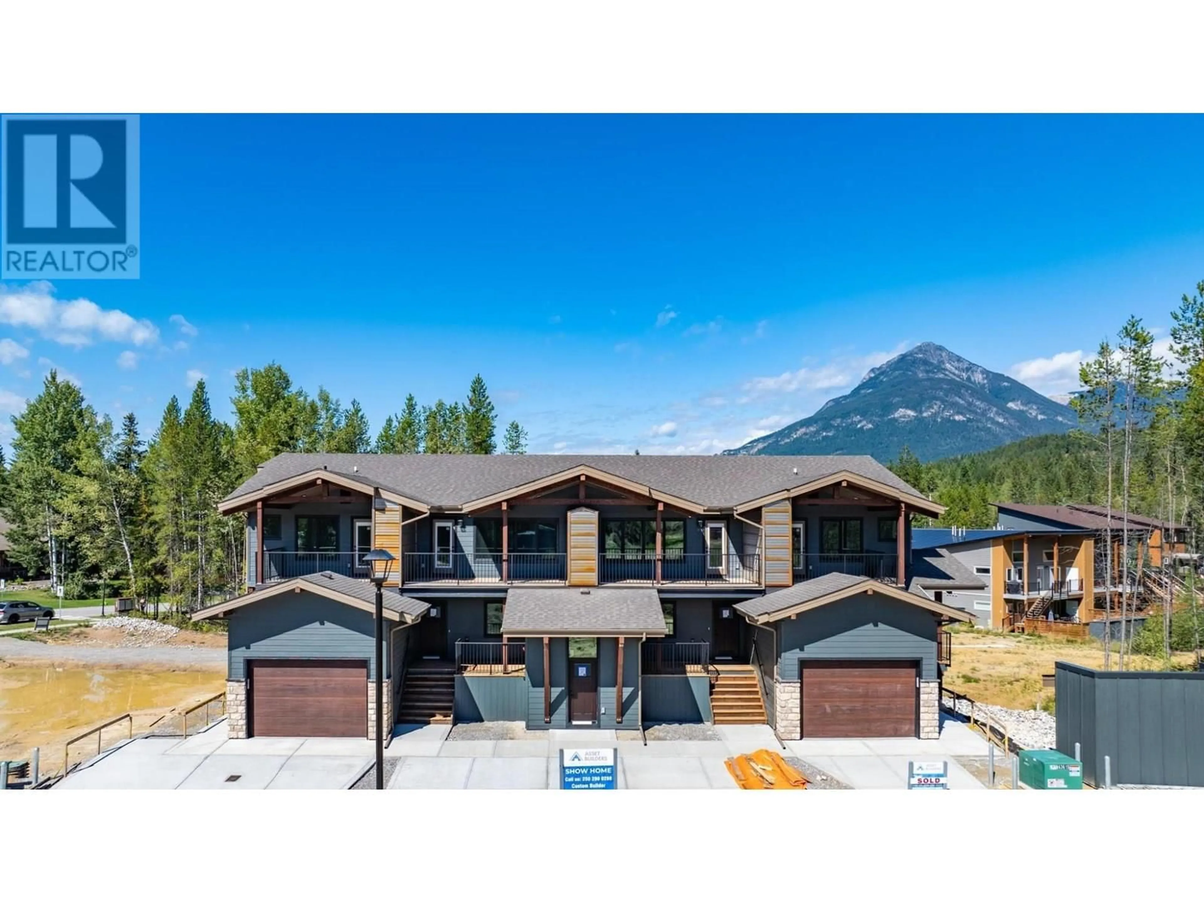 A pic from outside/outdoor area/front of a property/back of a property/a pic from drone, mountain view for 8 - 1444 GRANITE DRIVE, Golden British Columbia V0A1H0