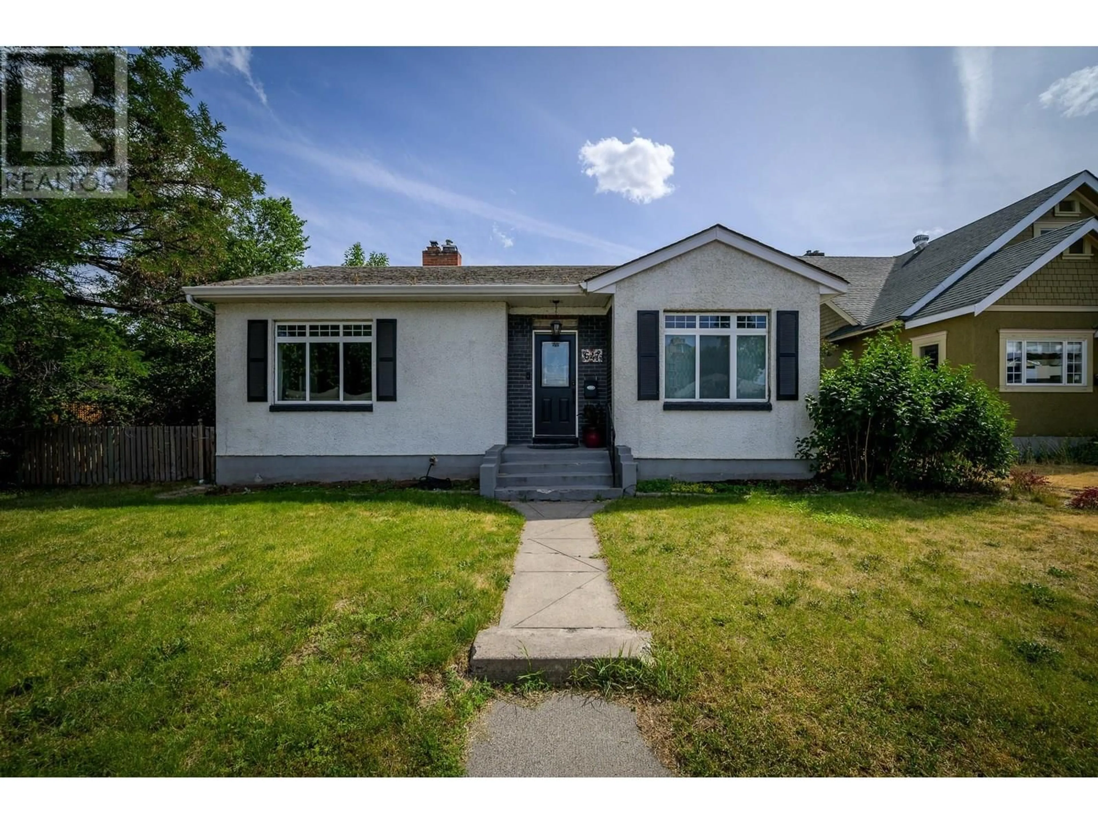 Home with vinyl exterior material, street for 647 ST PAUL STREET, Kamloops British Columbia V2C2K1