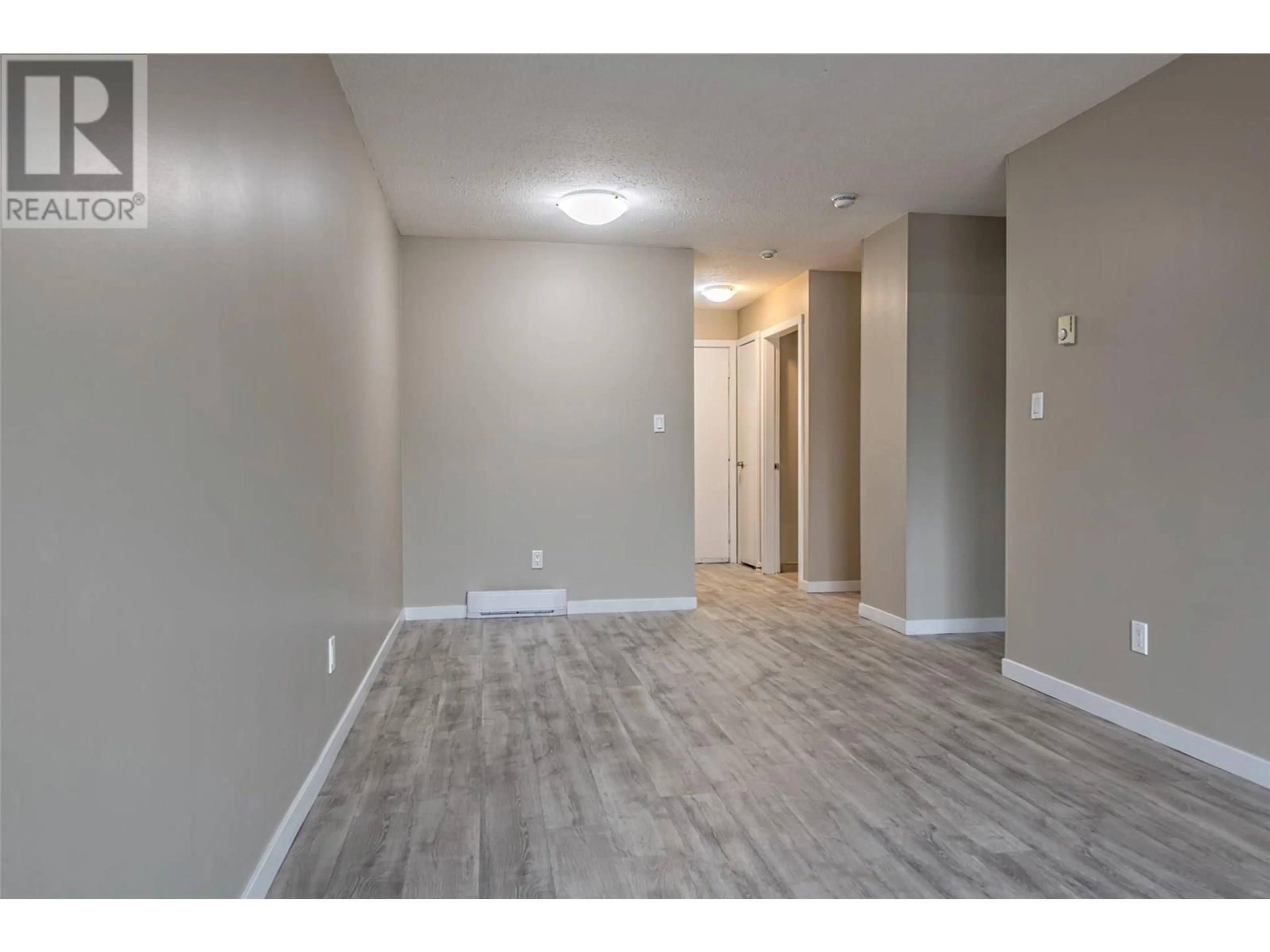 A pic of a room for 206 - 3304 35 AVENUE, Vernon British Columbia V1T8M6