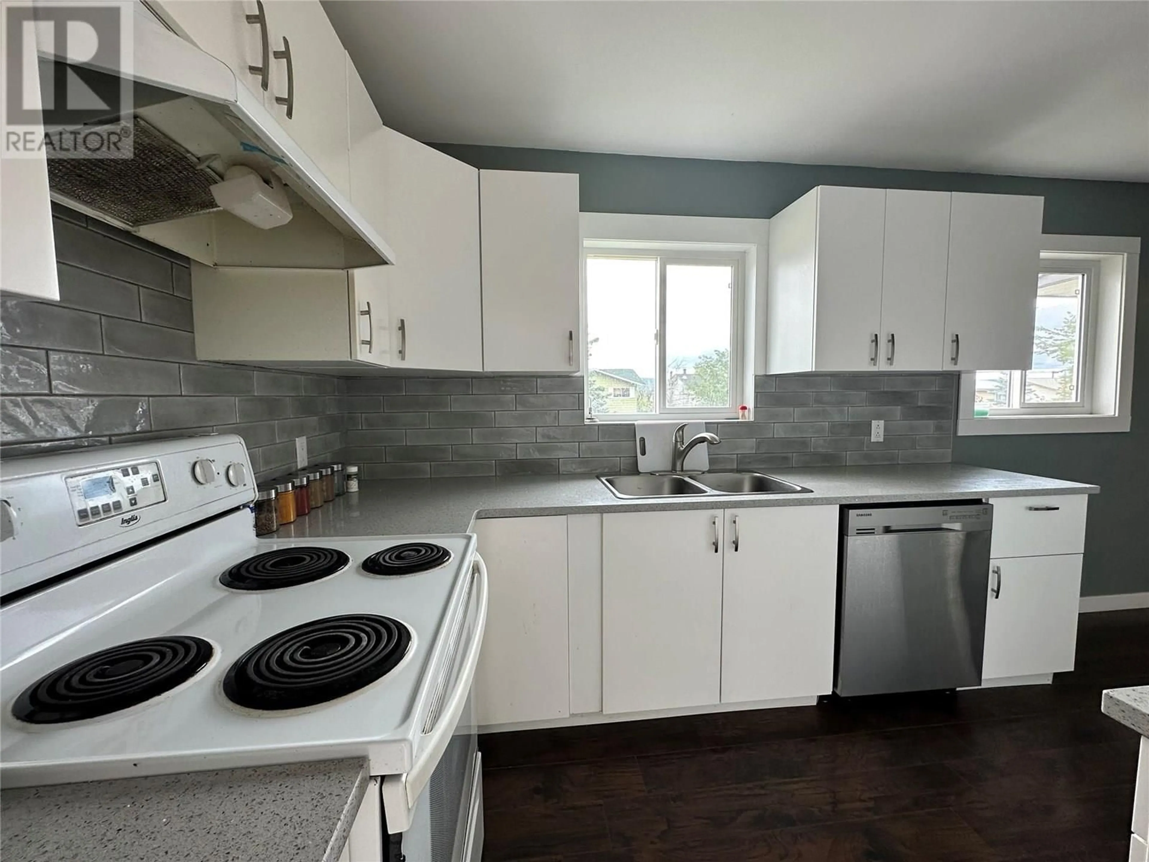 Standard kitchen, unknown for 1112 96A AVENUE, Dawson Creek British Columbia V1G1M8