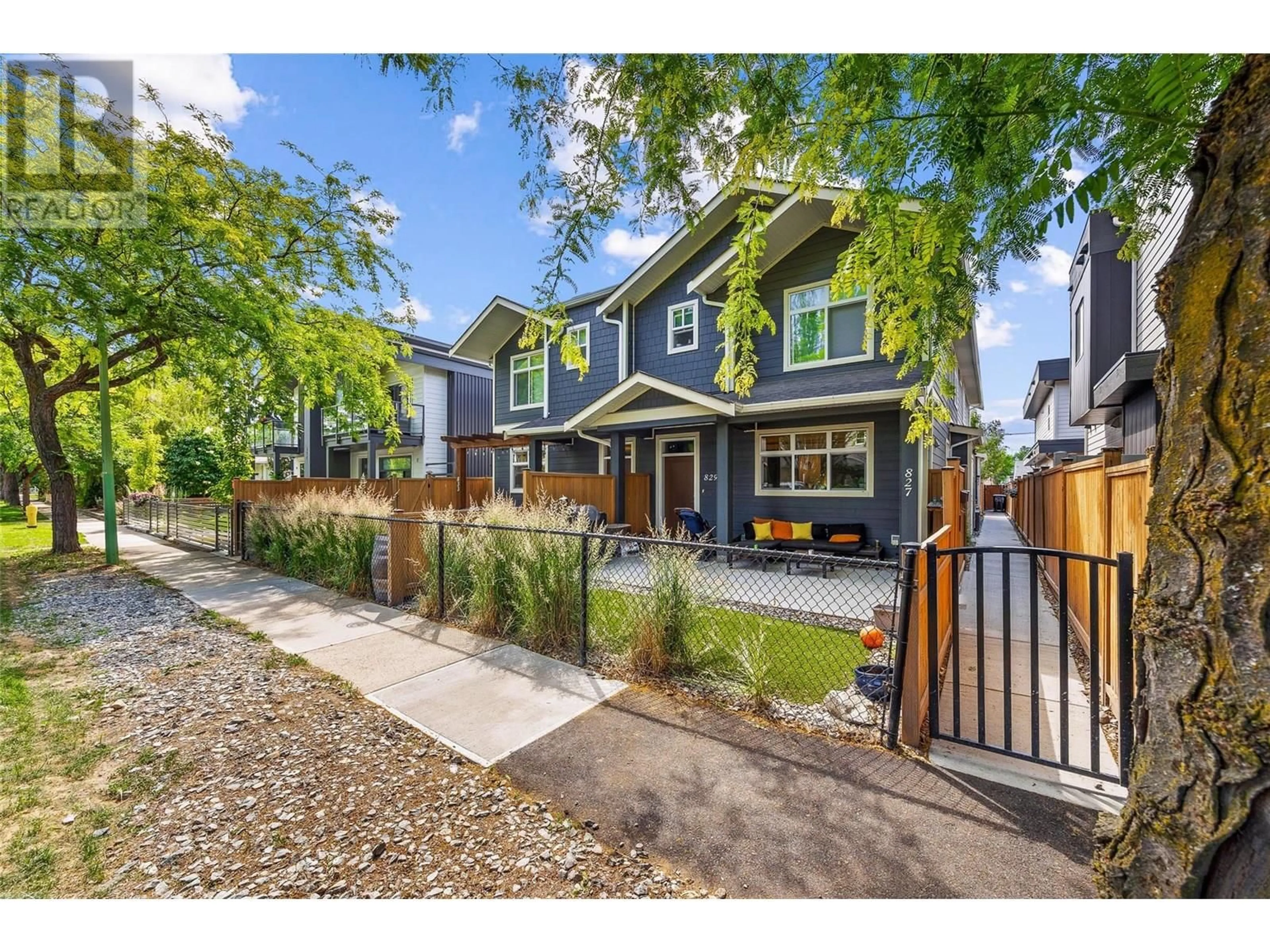 Home with brick exterior material, street for 827 STOCKWELL AVENUE, Kelowna British Columbia V1Y6V9