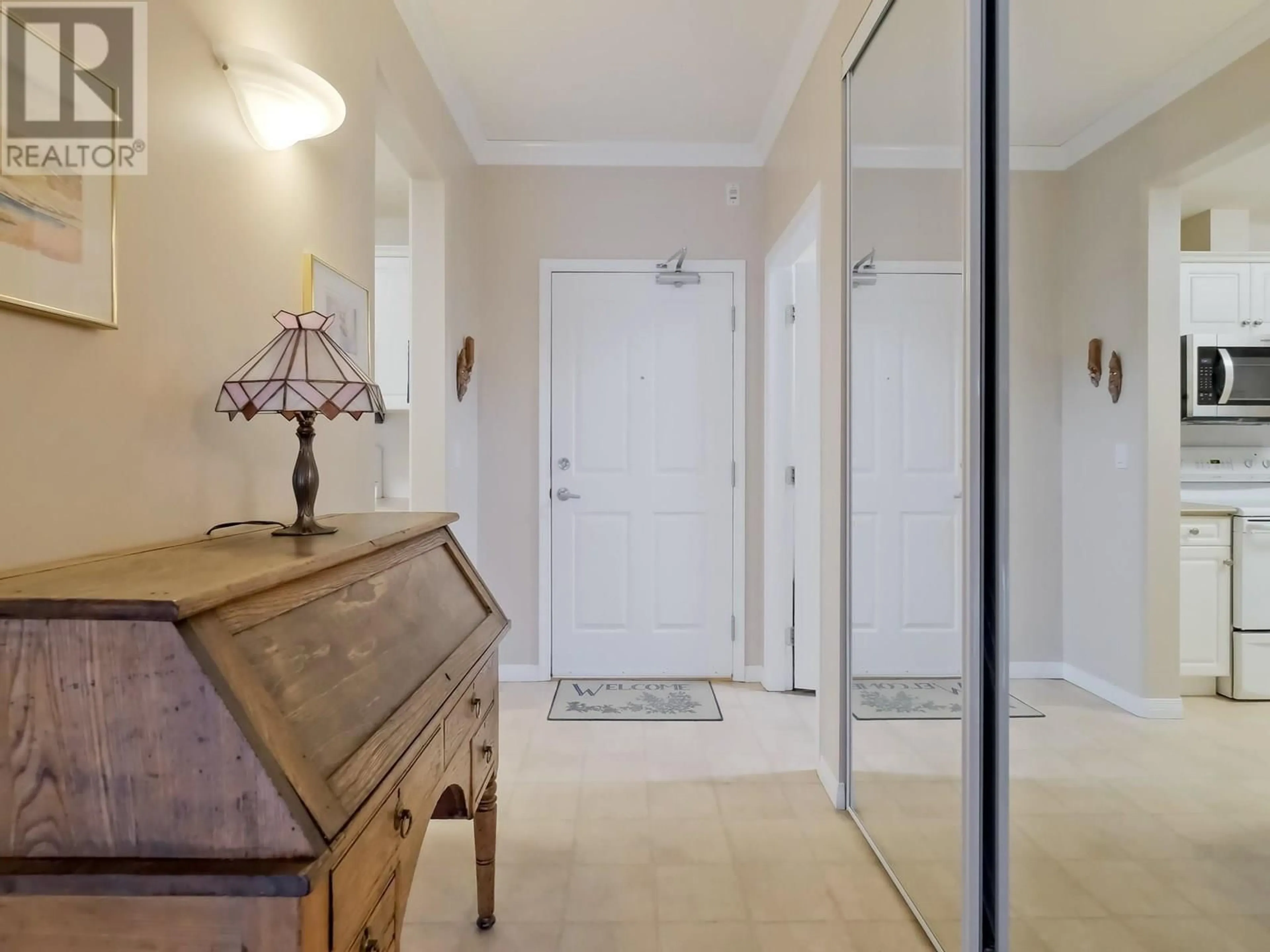 Indoor entryway for 408 - 1960 ENTERPRISE WAY, Kelowna British Columbia V1Y9S5
