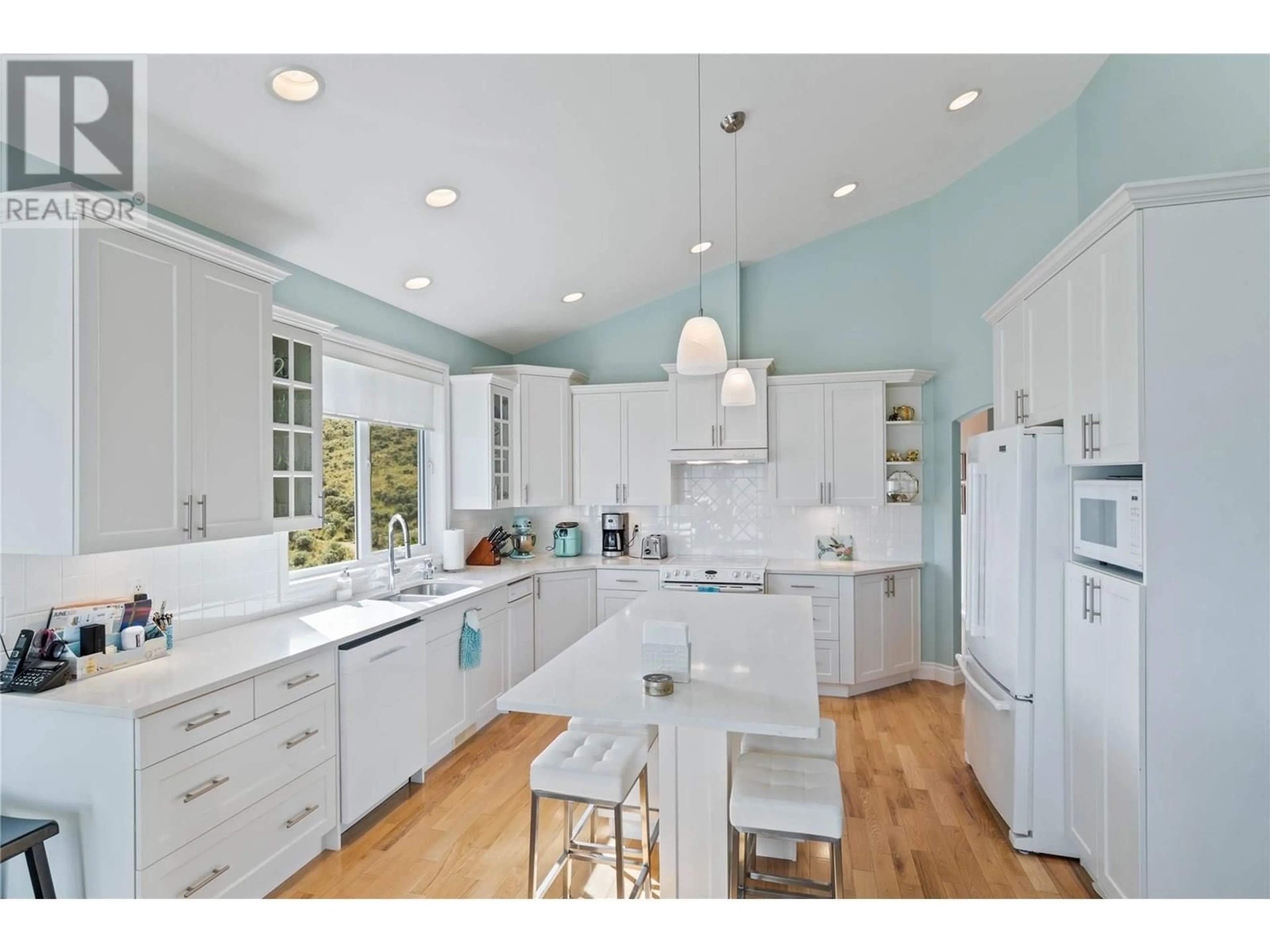 Open concept kitchen, unknown for 1794 RED TAIL CRESCENT, Kamloops British Columbia V2B8S9
