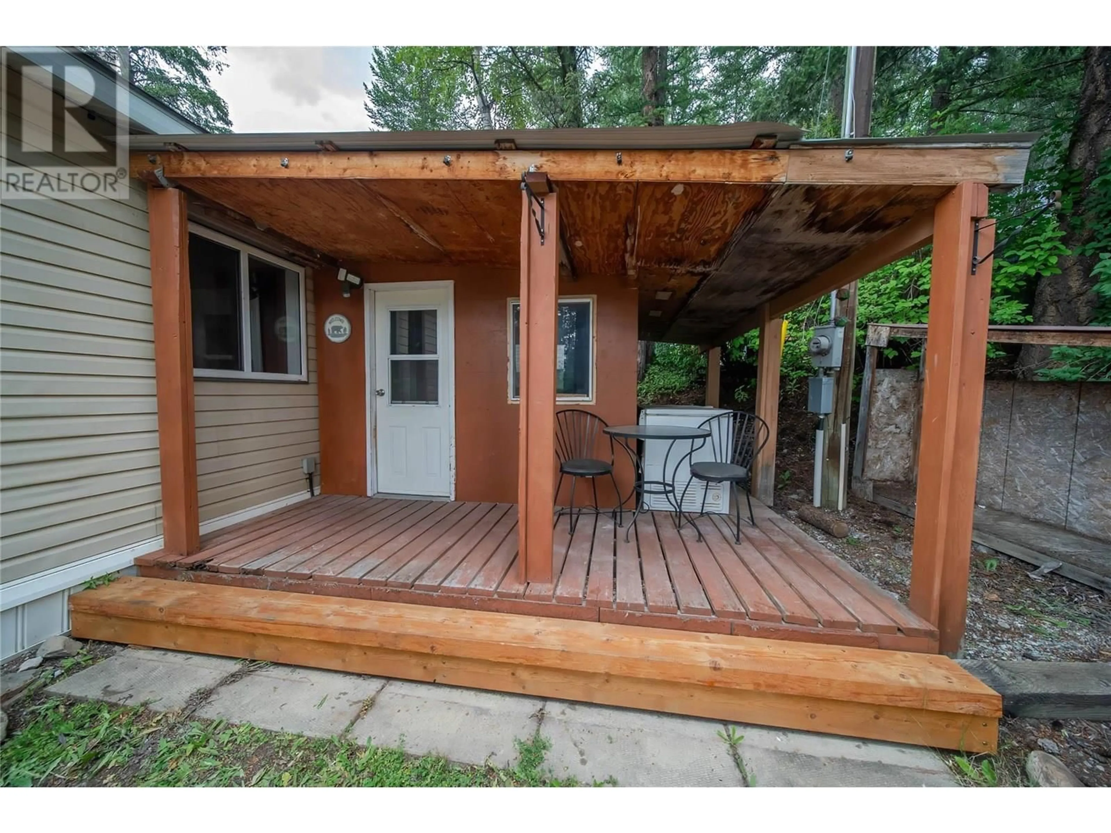 Patio, street for 18 - 8470 CAITHNESS ROAD, Elko British Columbia V0B1T3