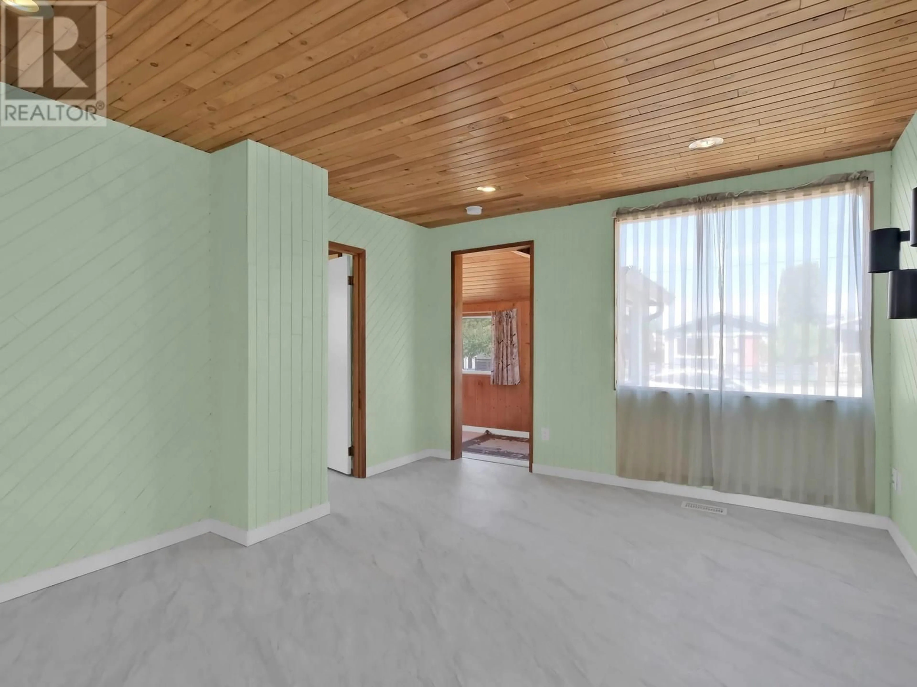 Unknown for 442 EDNA AVENUE, Penticton British Columbia V2A2M2