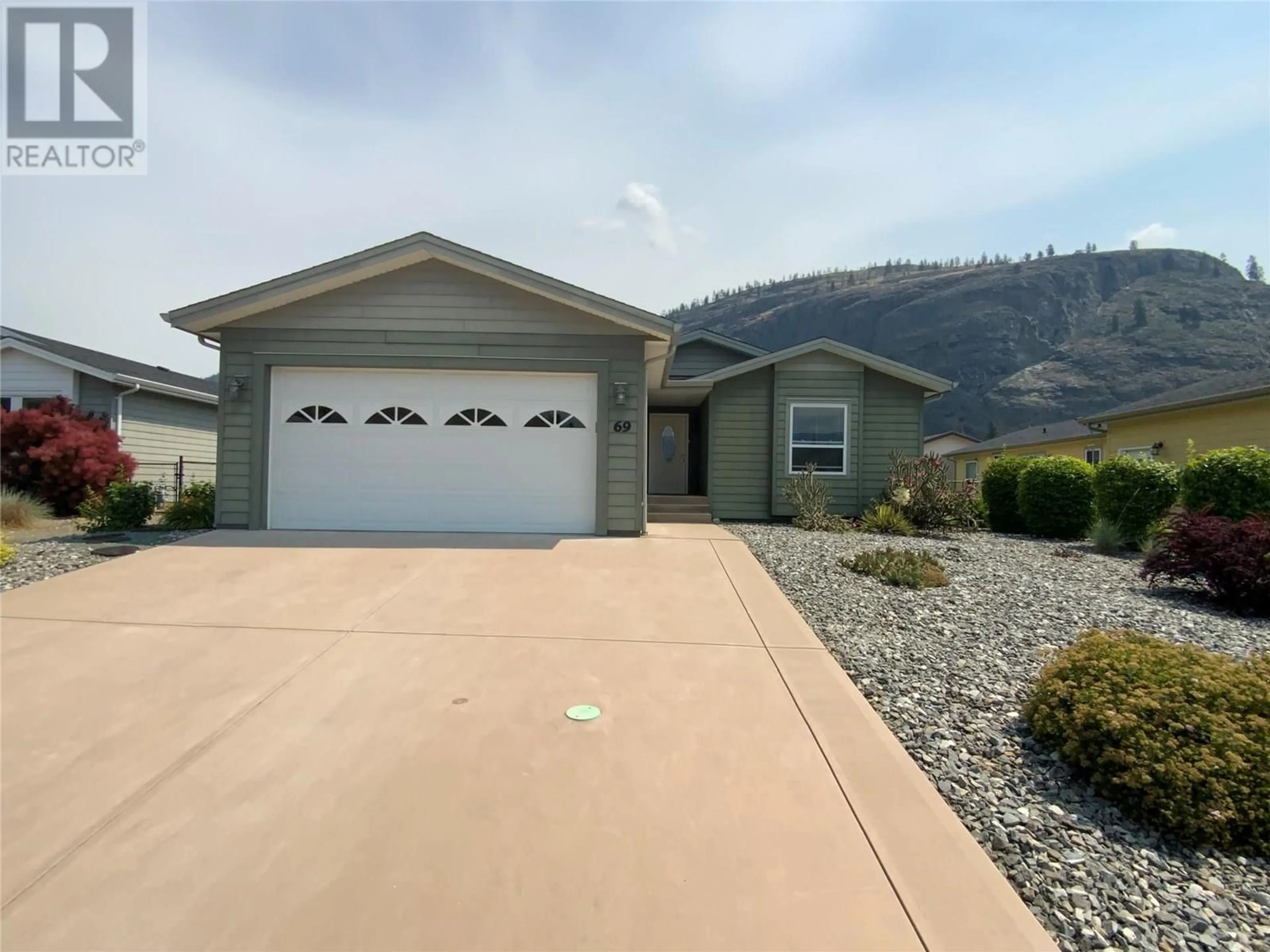 Home with vinyl exterior material, unknown for 69 - 8300 GALLAGHER LK FRONTAGE ROAD, Oliver British Columbia V0H1T2