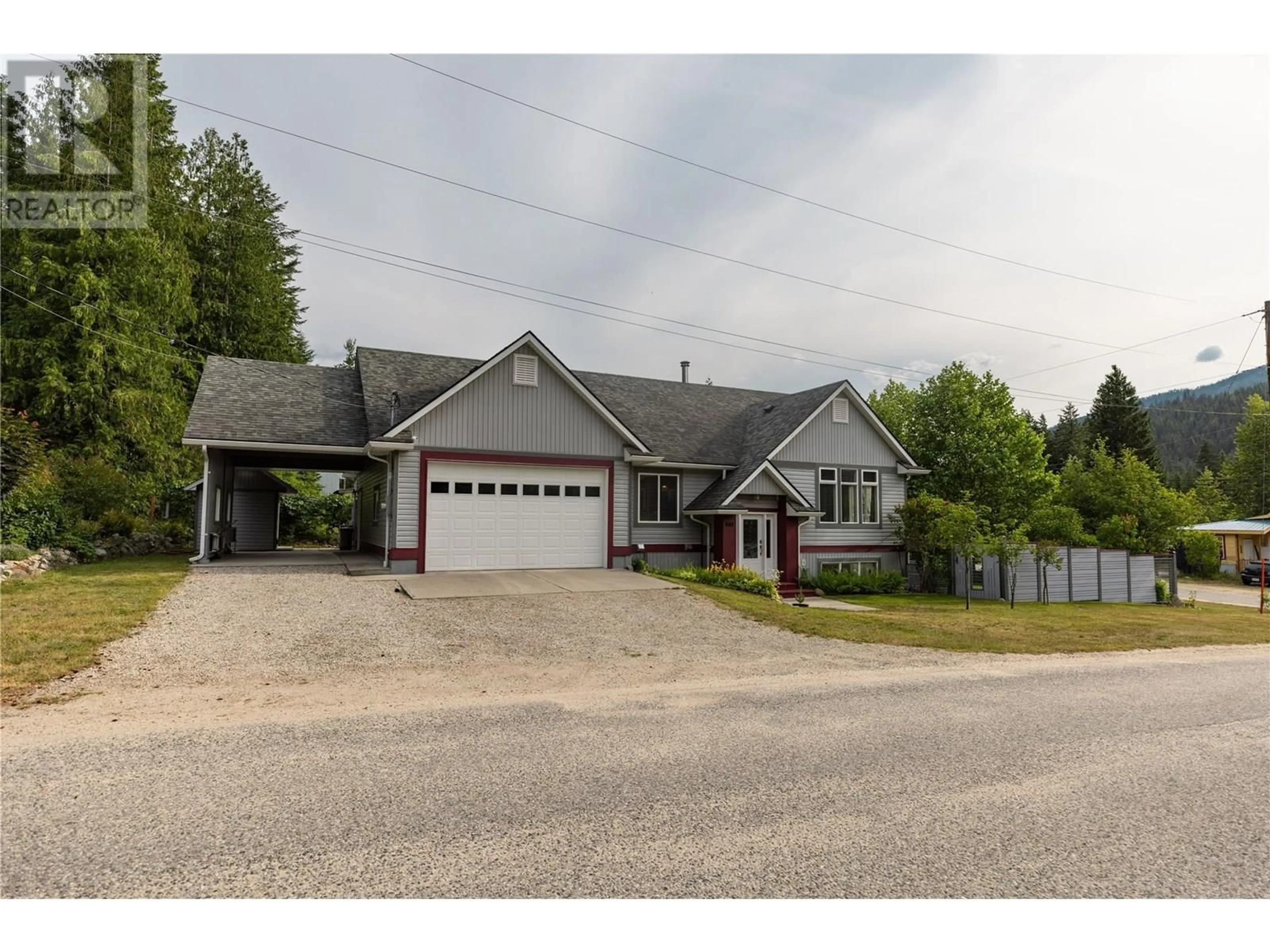 A pic from outside/outdoor area/front of a property/back of a property/a pic from drone, street for 603 FLETCHER AVENUE, Slocan British Columbia V0G2C0