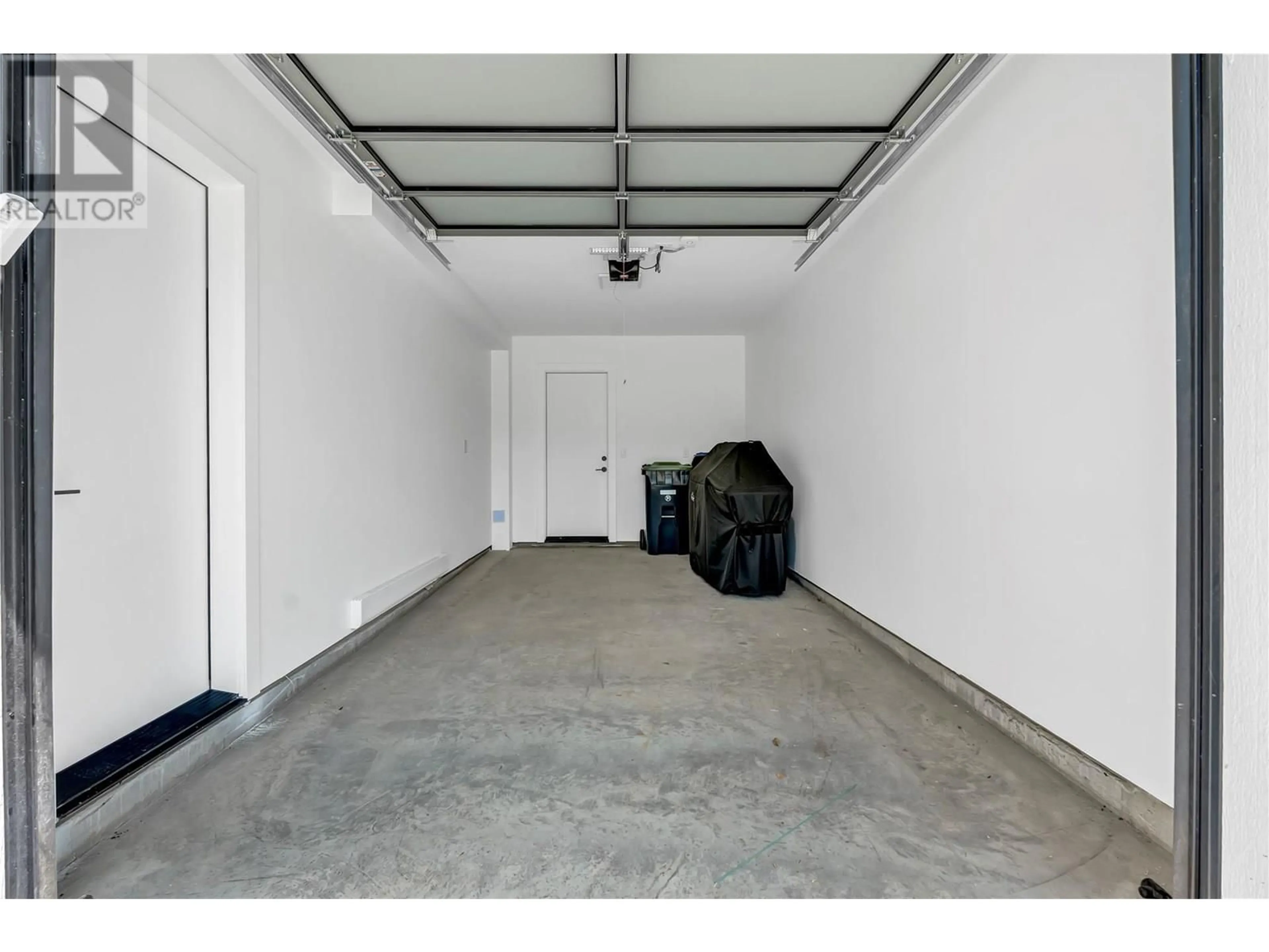 Indoor garage for 3190 LANDRY CRESCENT, Summerland British Columbia V0H1Z9