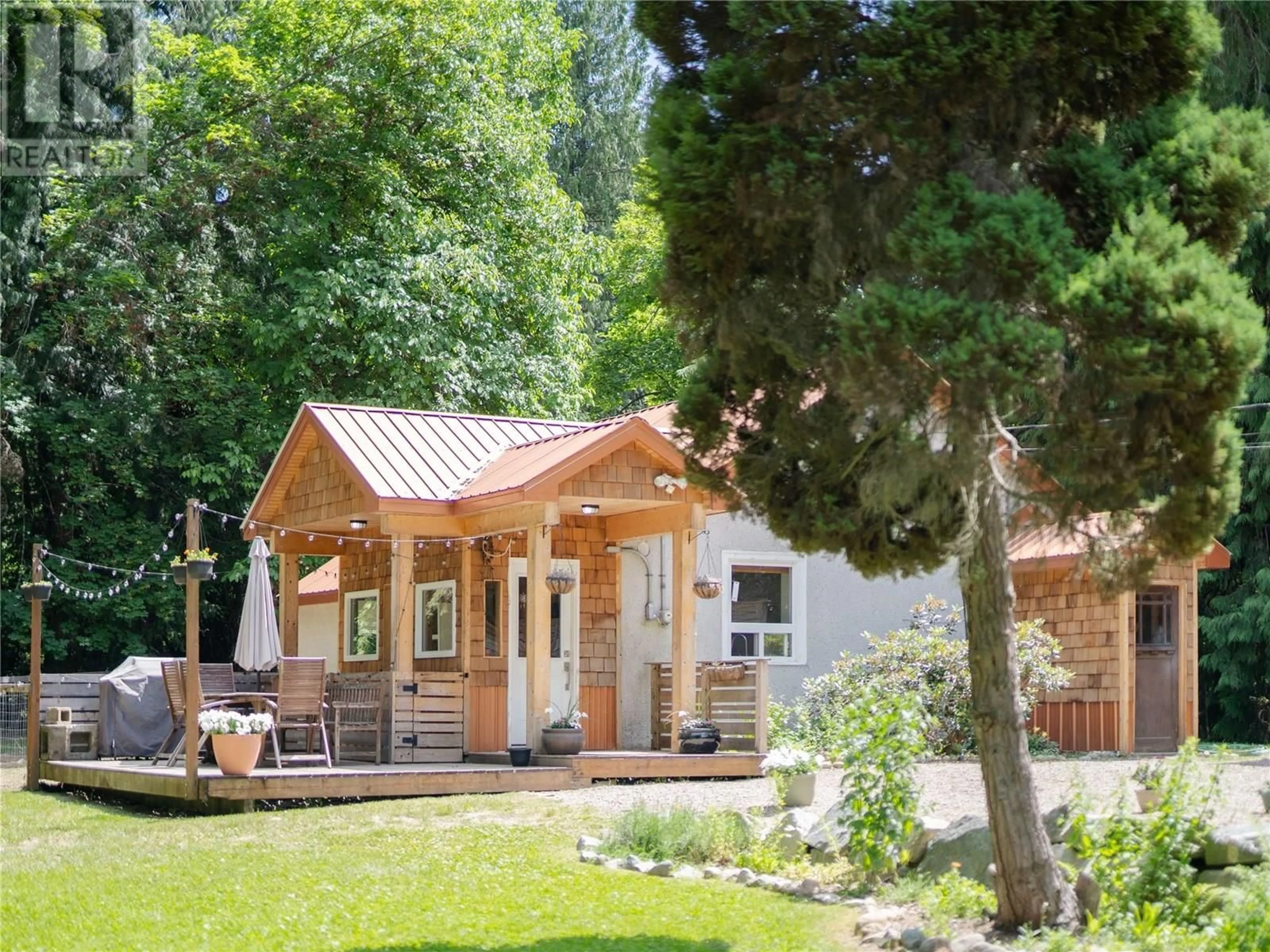 Unknown for 2101 PERRIER ROAD, Nelson British Columbia V1L6Y9