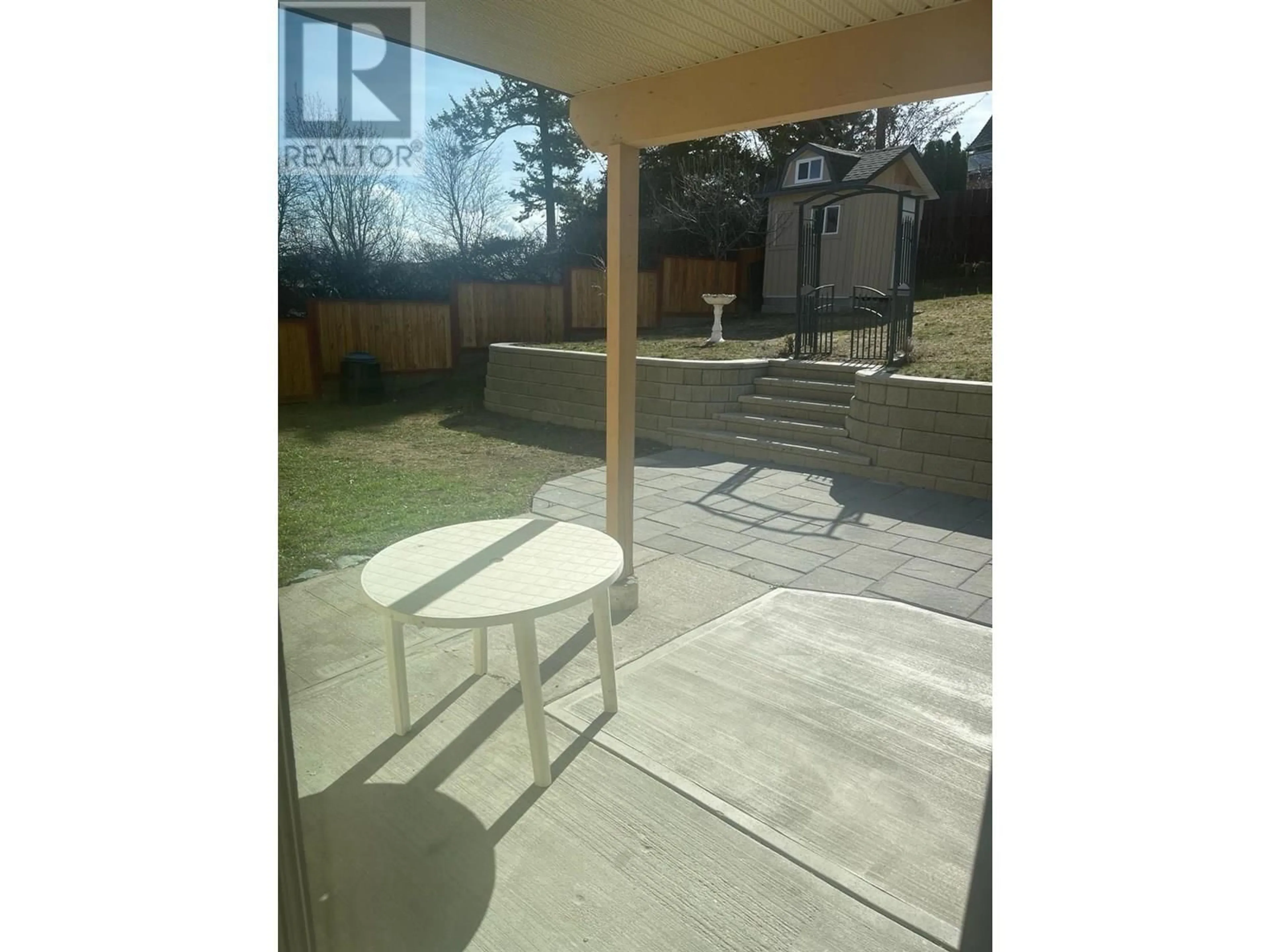 Patio, street for 755 FLEMING DRIVE, Kamloops British Columbia V1S1A2