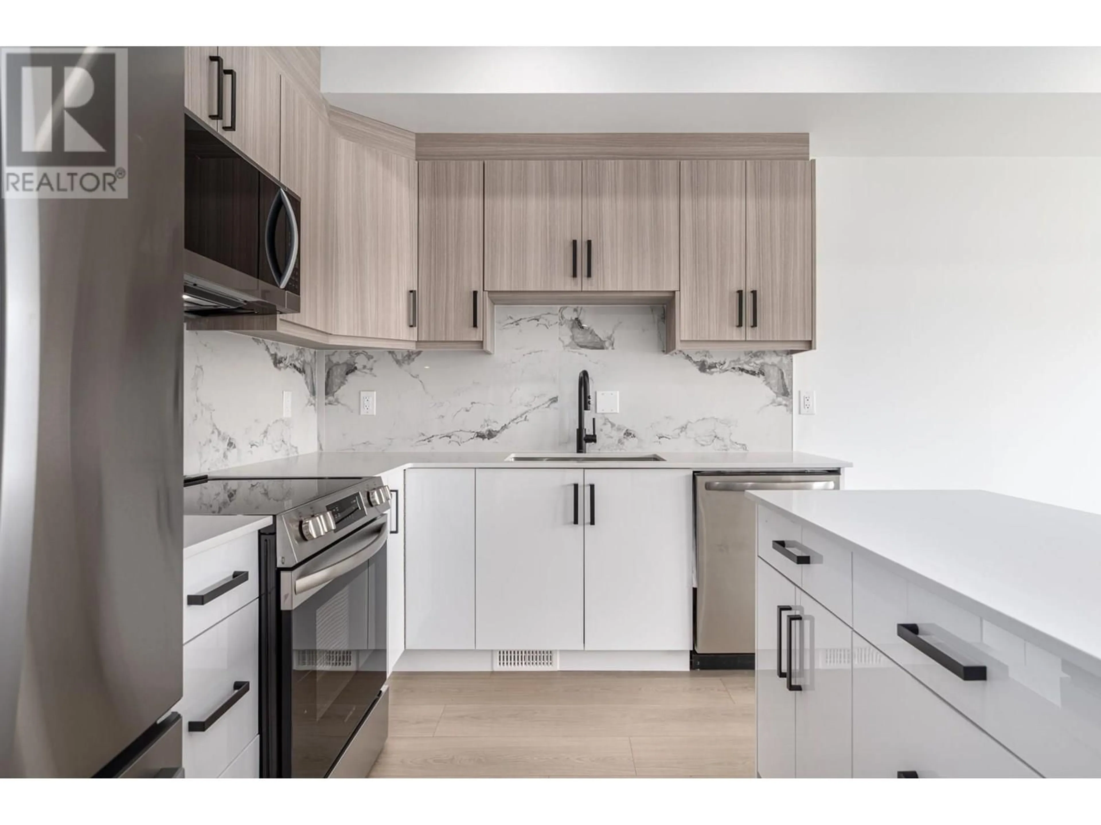 Standard kitchen, unknown for 4 - 2502 CLAPPERTON AVENUE, Merritt British Columbia V1K1A2