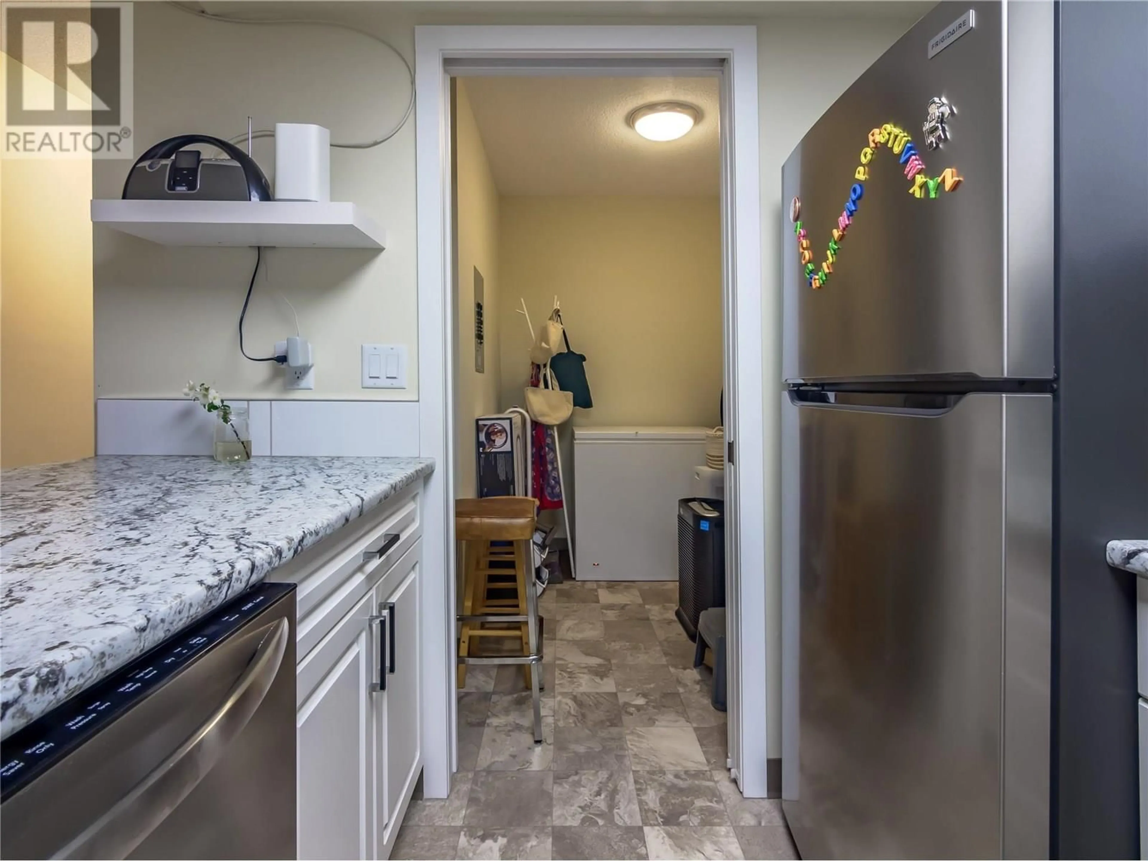 Standard kitchen, ceramic/tile floor for 124 - 3140 WILSON STREET, Penticton British Columbia V2A7K4