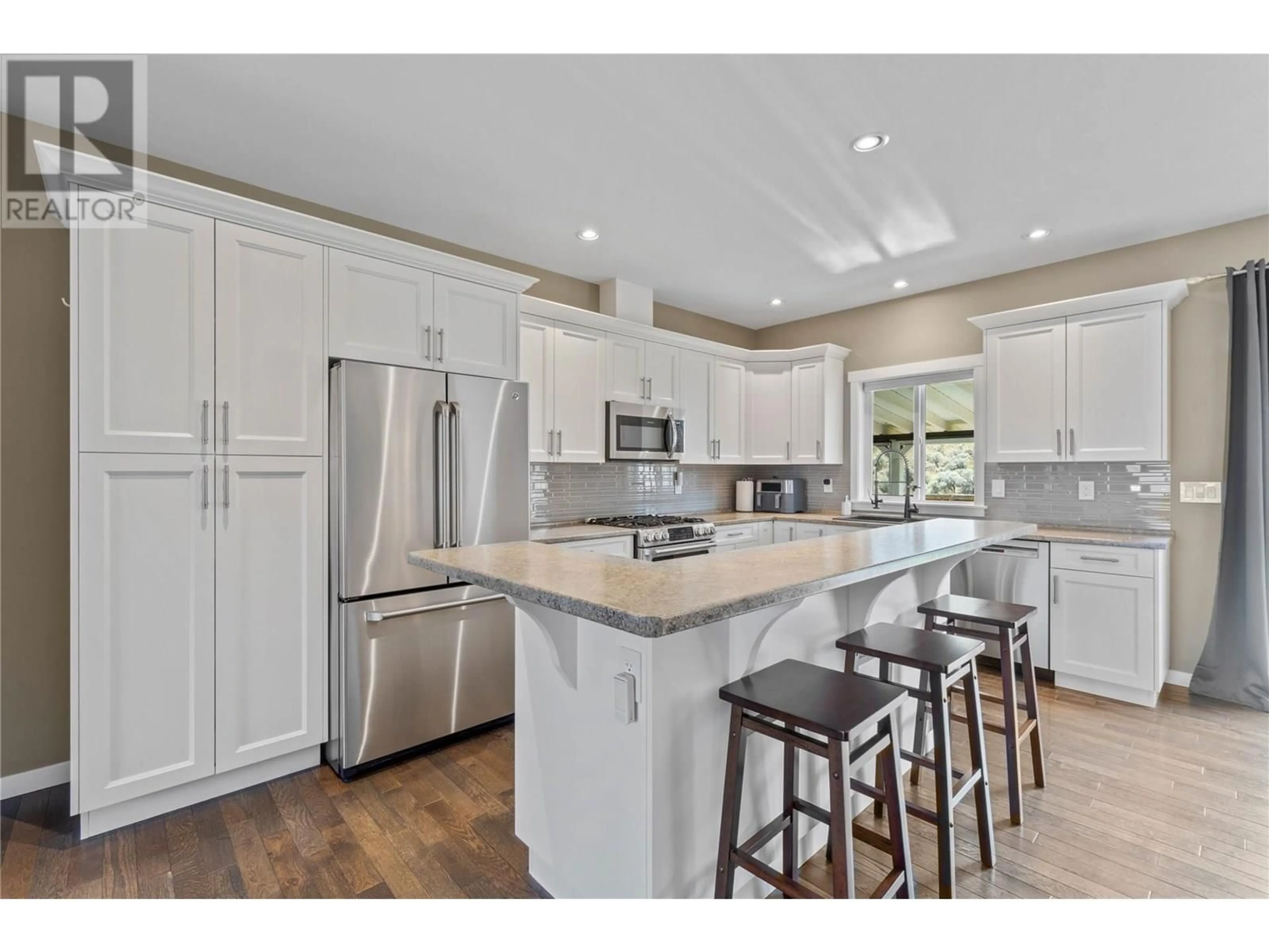 Open concept kitchen, unknown for 2161 SADDLEBACK DRIVE, Kamloops British Columbia V2B0E9