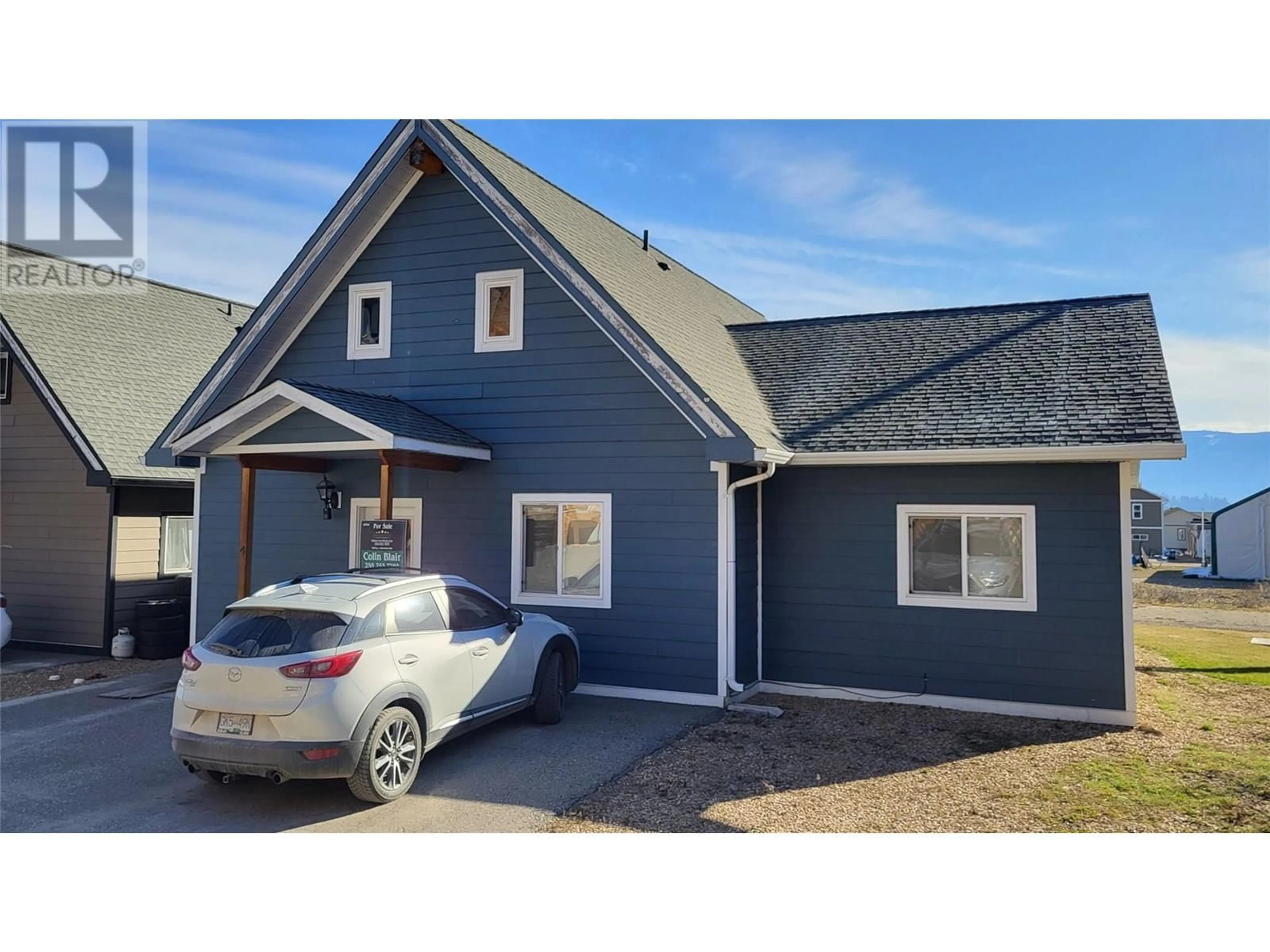 Home with vinyl exterior material, street for 4 - 5211 TRANS CANADA HIGHWAY, Tappen British Columbia V0E2X3