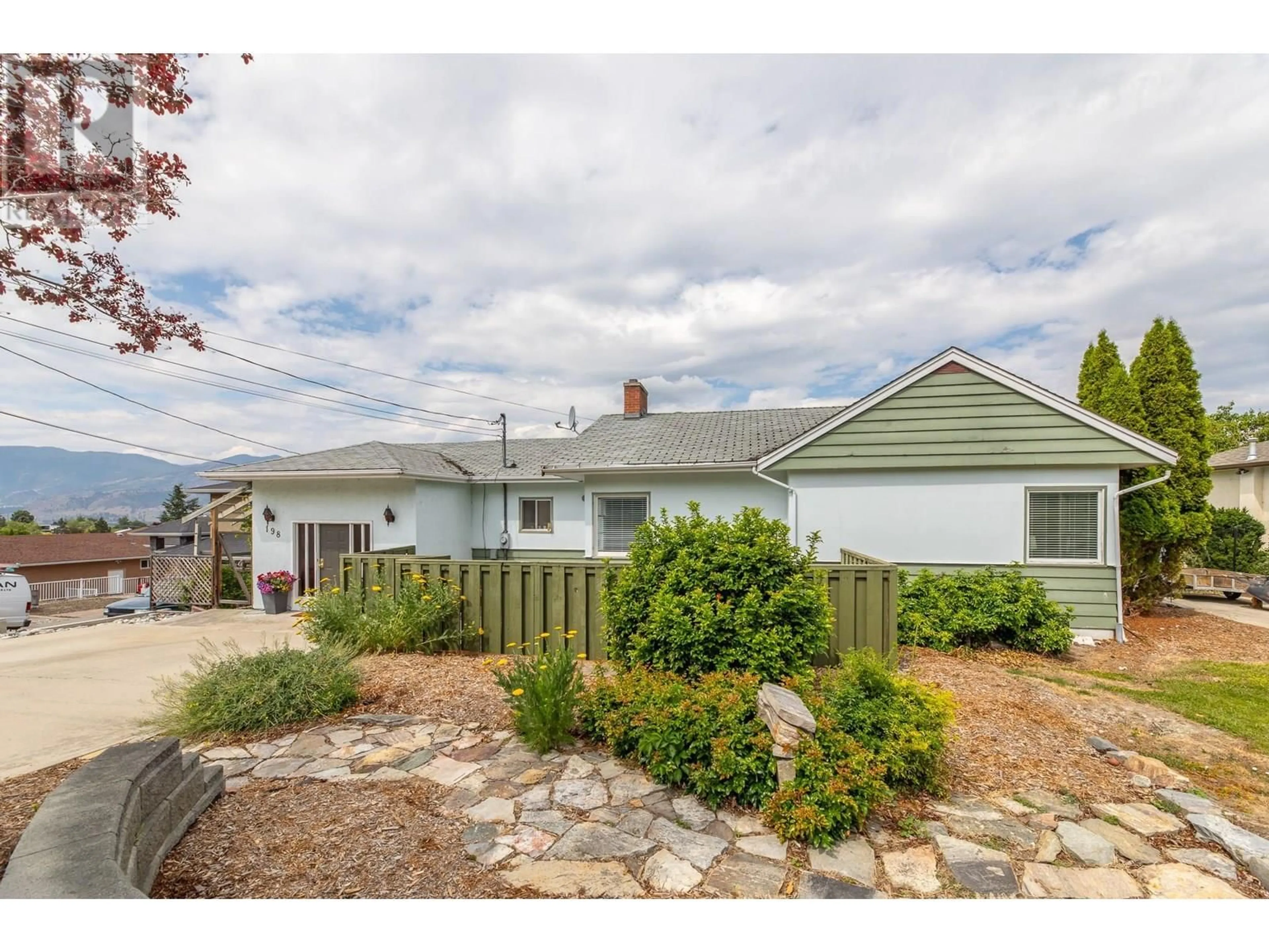 A pic from outside/outdoor area/front of a property/back of a property/a pic from drone, unknown for 198 BANKVIEW PLACE, Penticton British Columbia V2A1B4