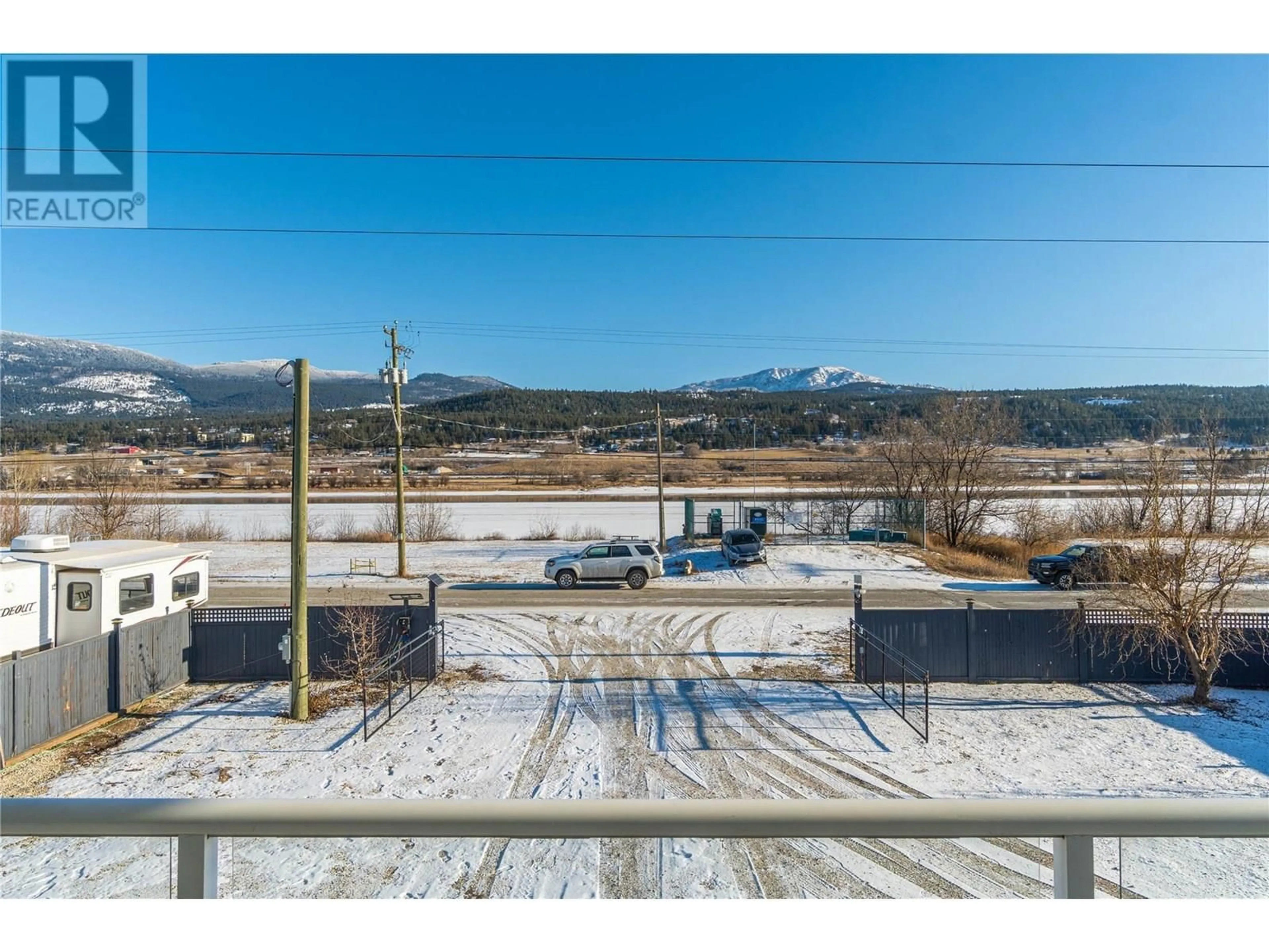 A pic from outside/outdoor area/front of a property/back of a property/a pic from drone, mountain view for 4953 RIVER ROAD, Pritchard British Columbia V0E2P0